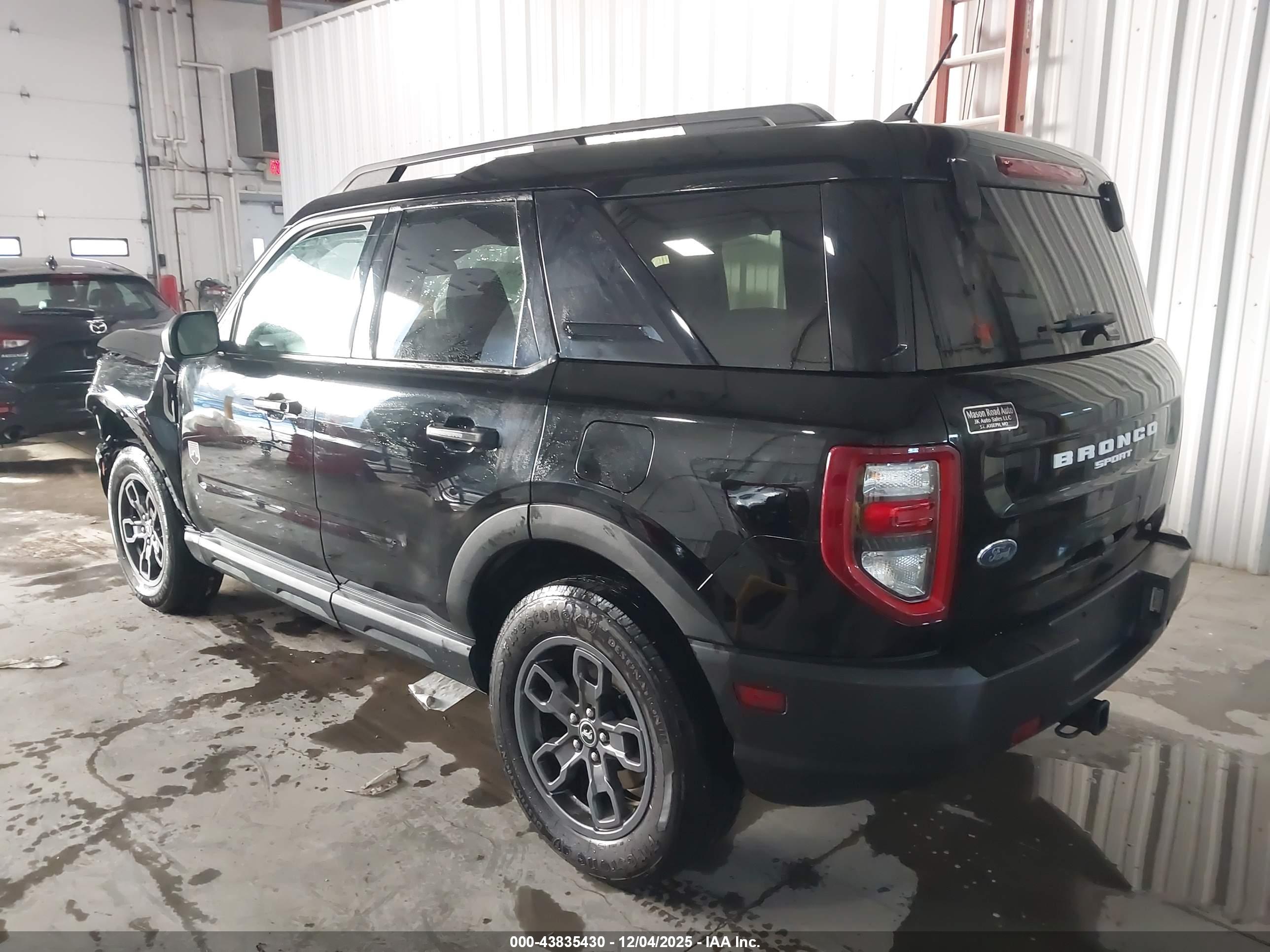 FORD BRONCO image 3