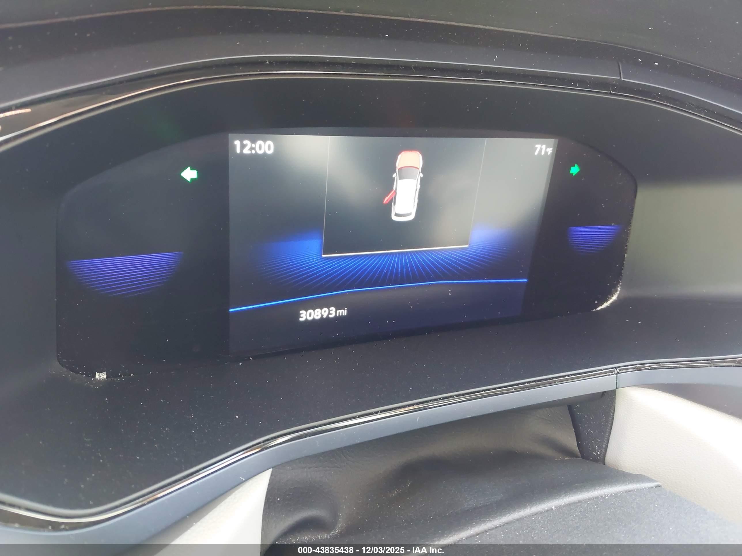 VOLKSWAGEN TAOS image 7