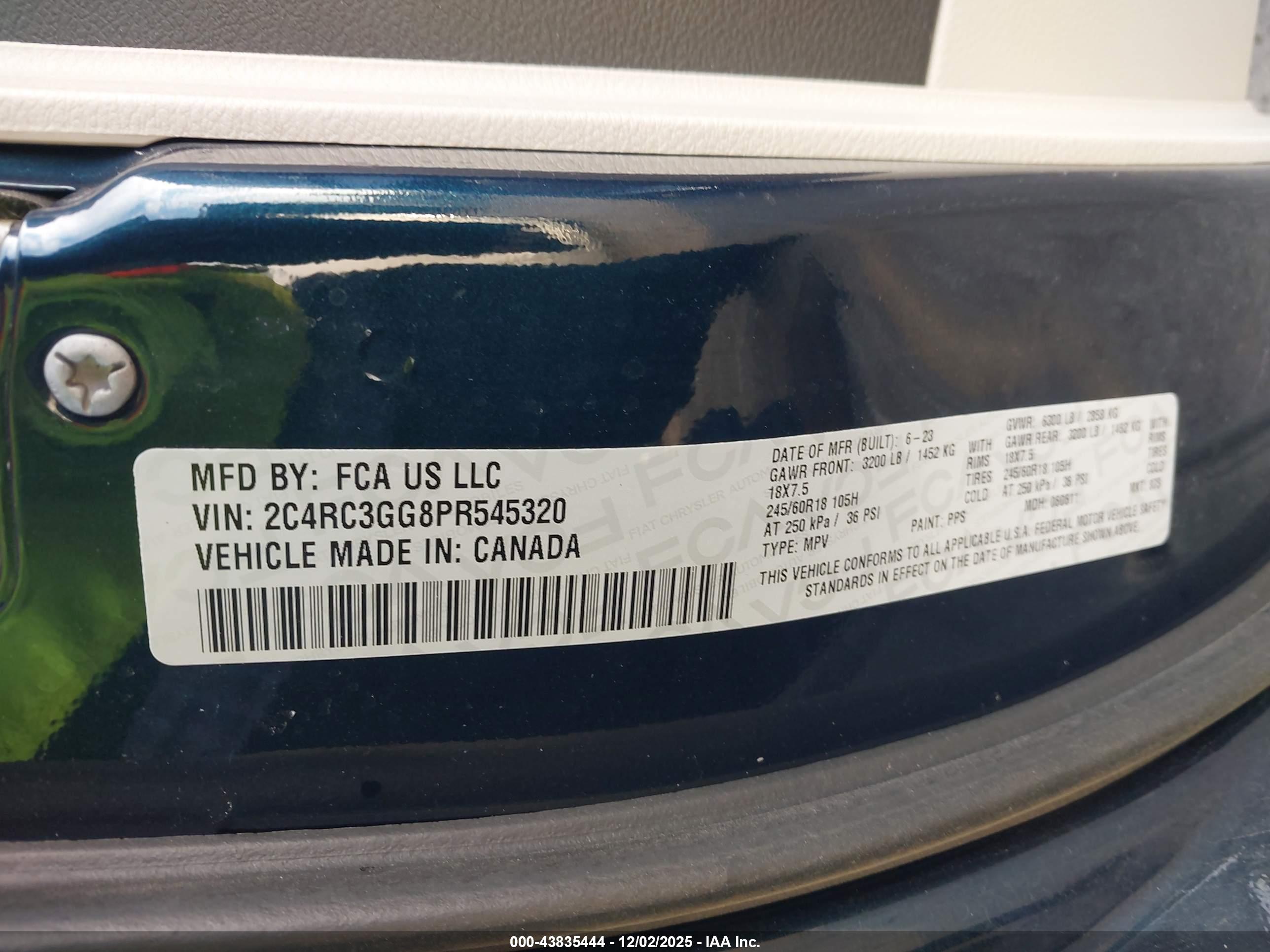 CHRYSLER PACIFICA image 9