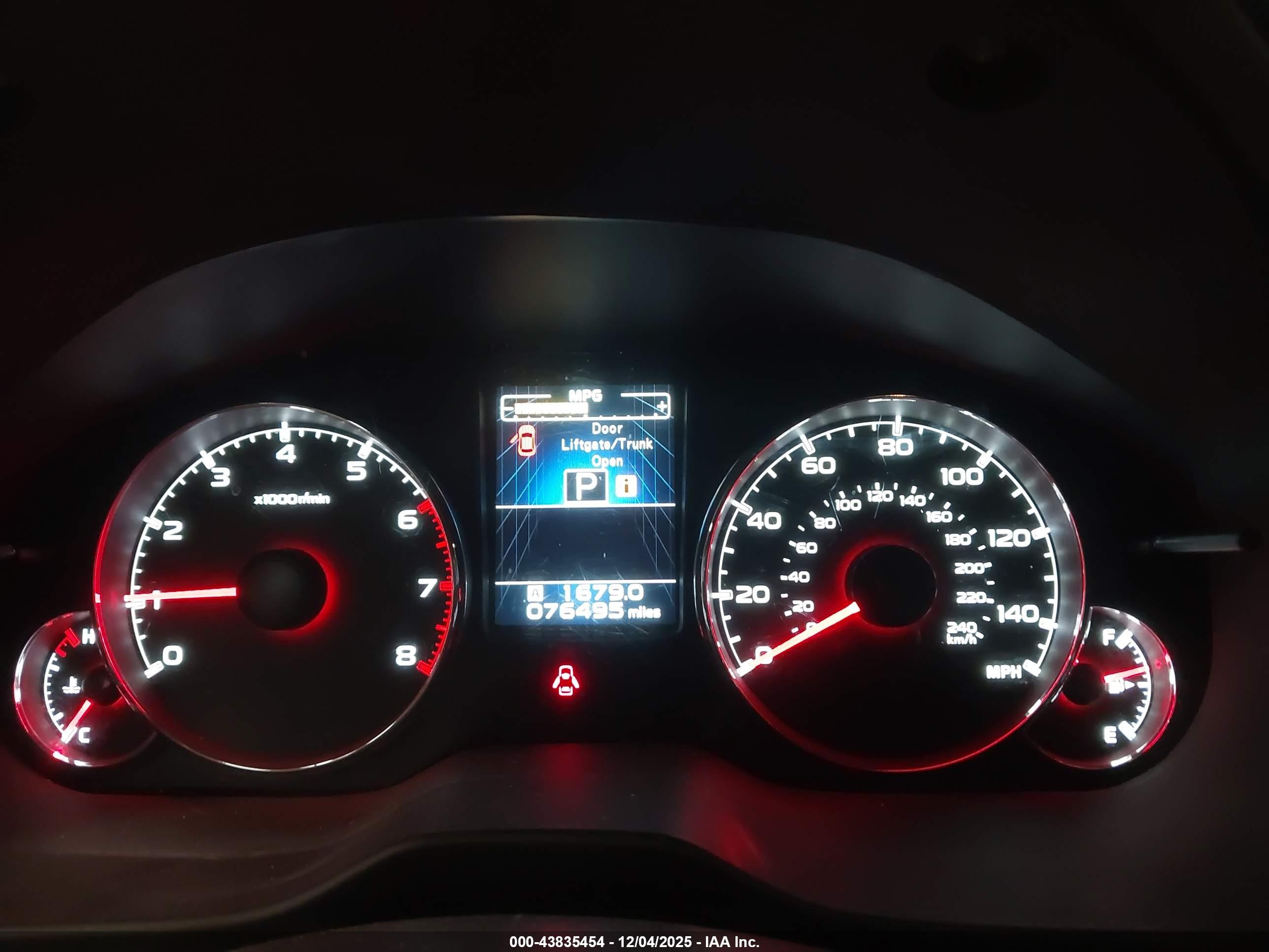 SUBARU OUTBACK image 7