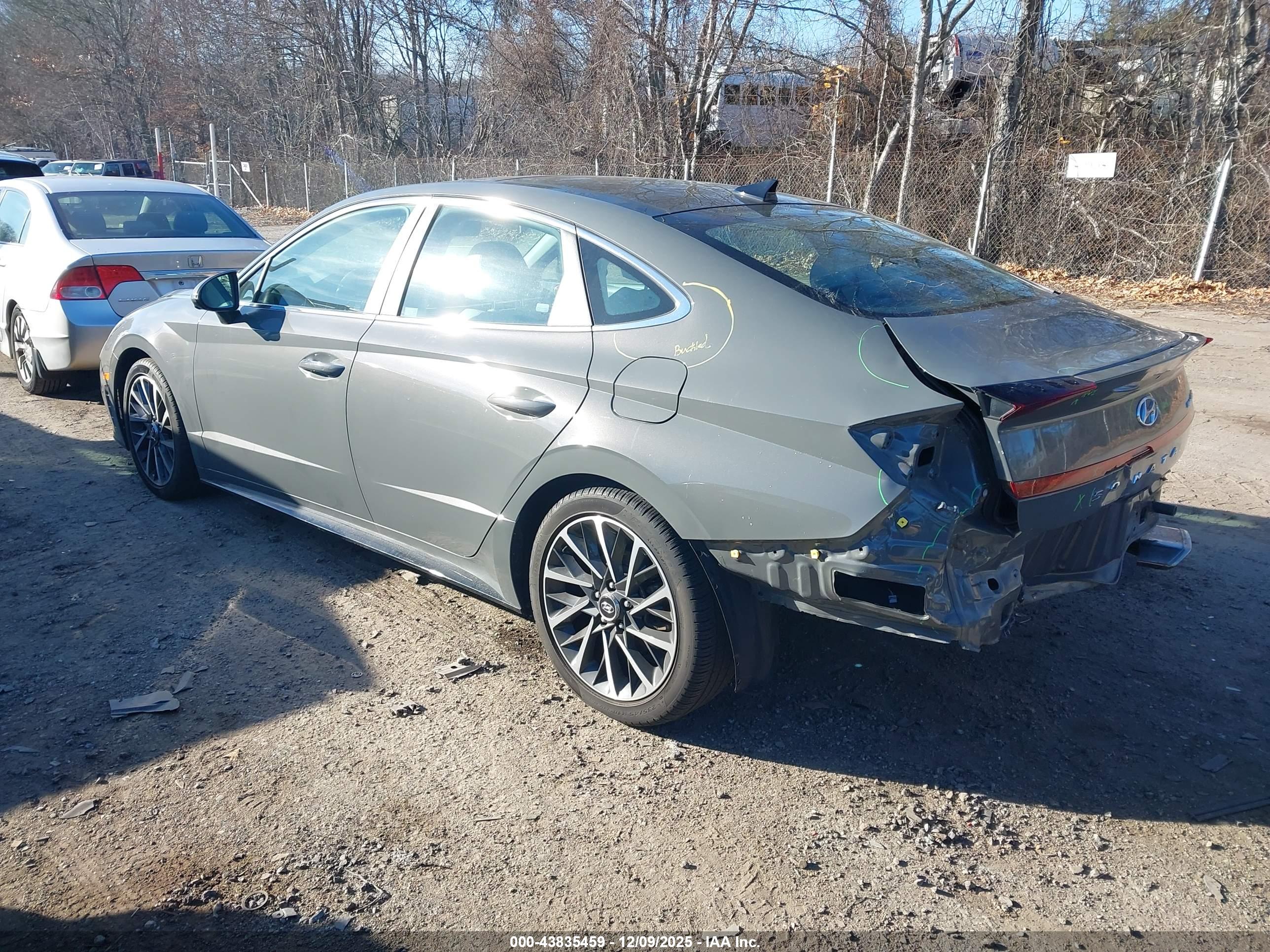 HYUNDAI SONATA image 3