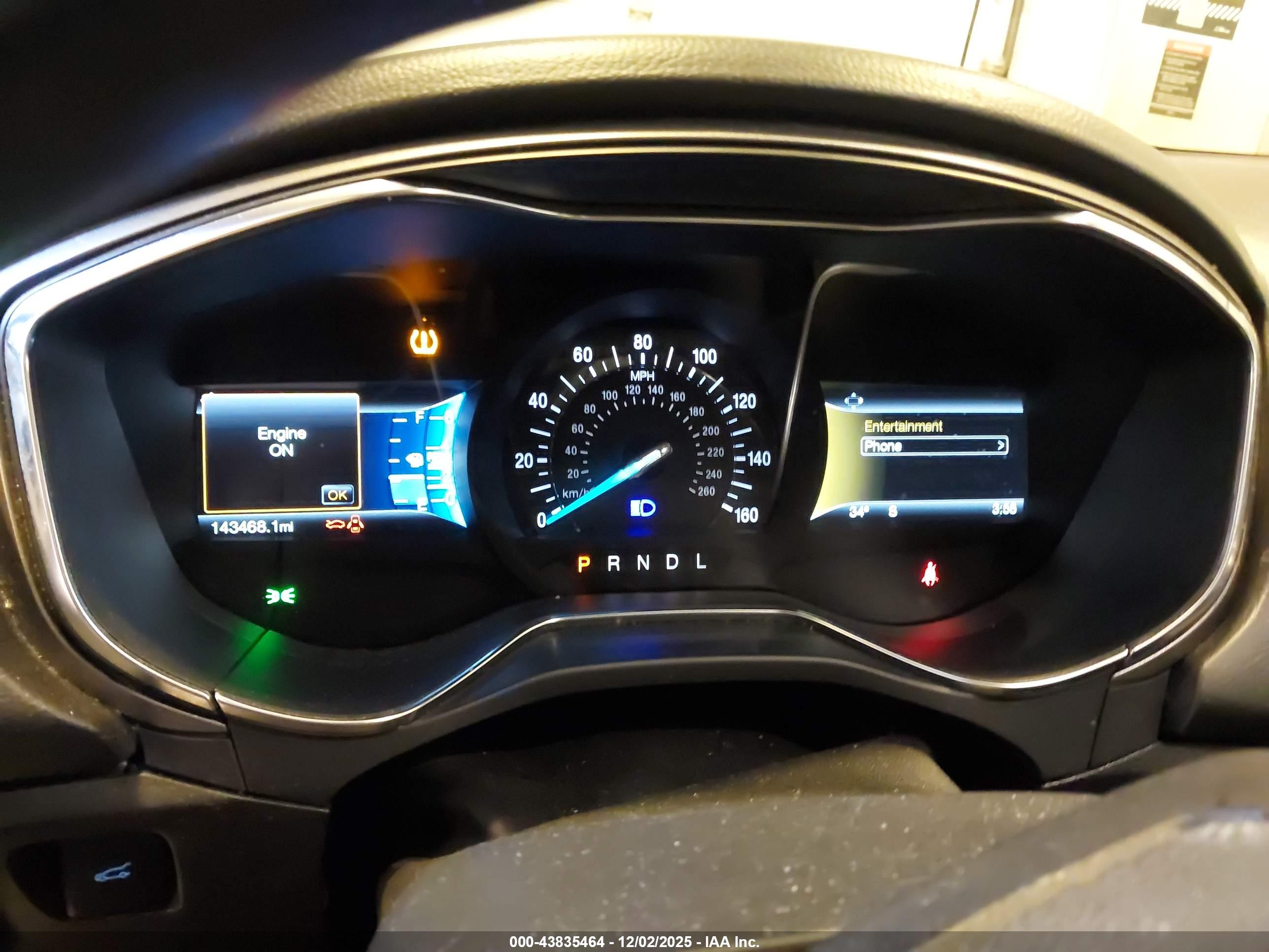 FORD FUSION image 7