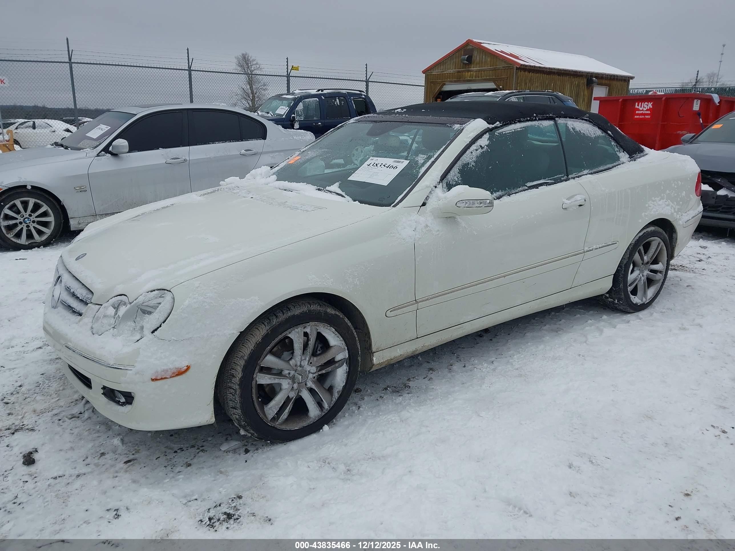 MERCEDES-BENZ CLK image 2