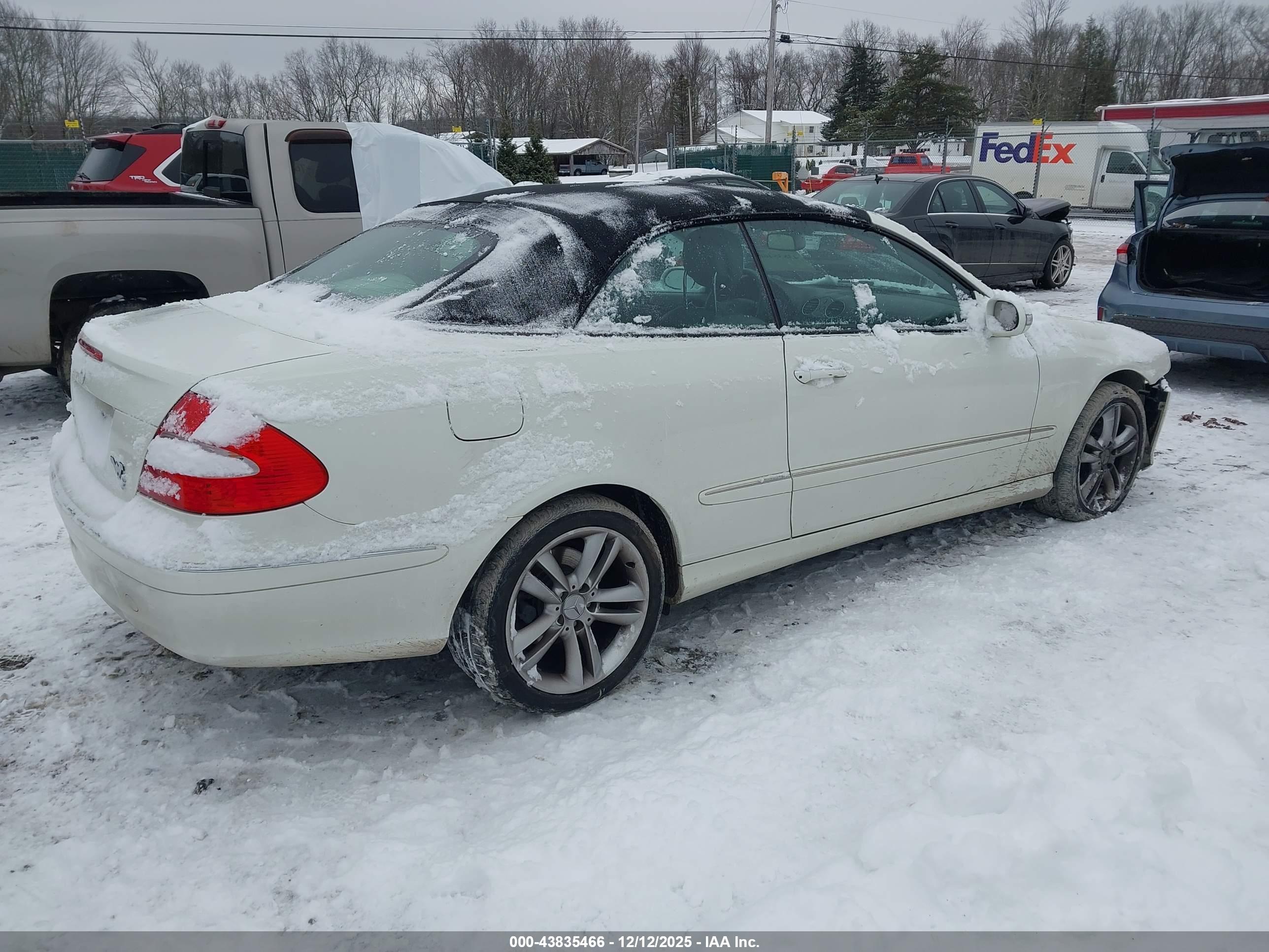 MERCEDES-BENZ CLK image 4