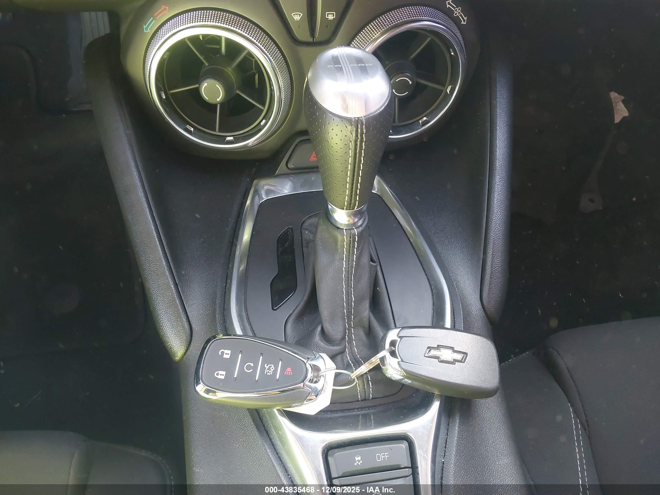 CHEVROLET CAMARO image 11