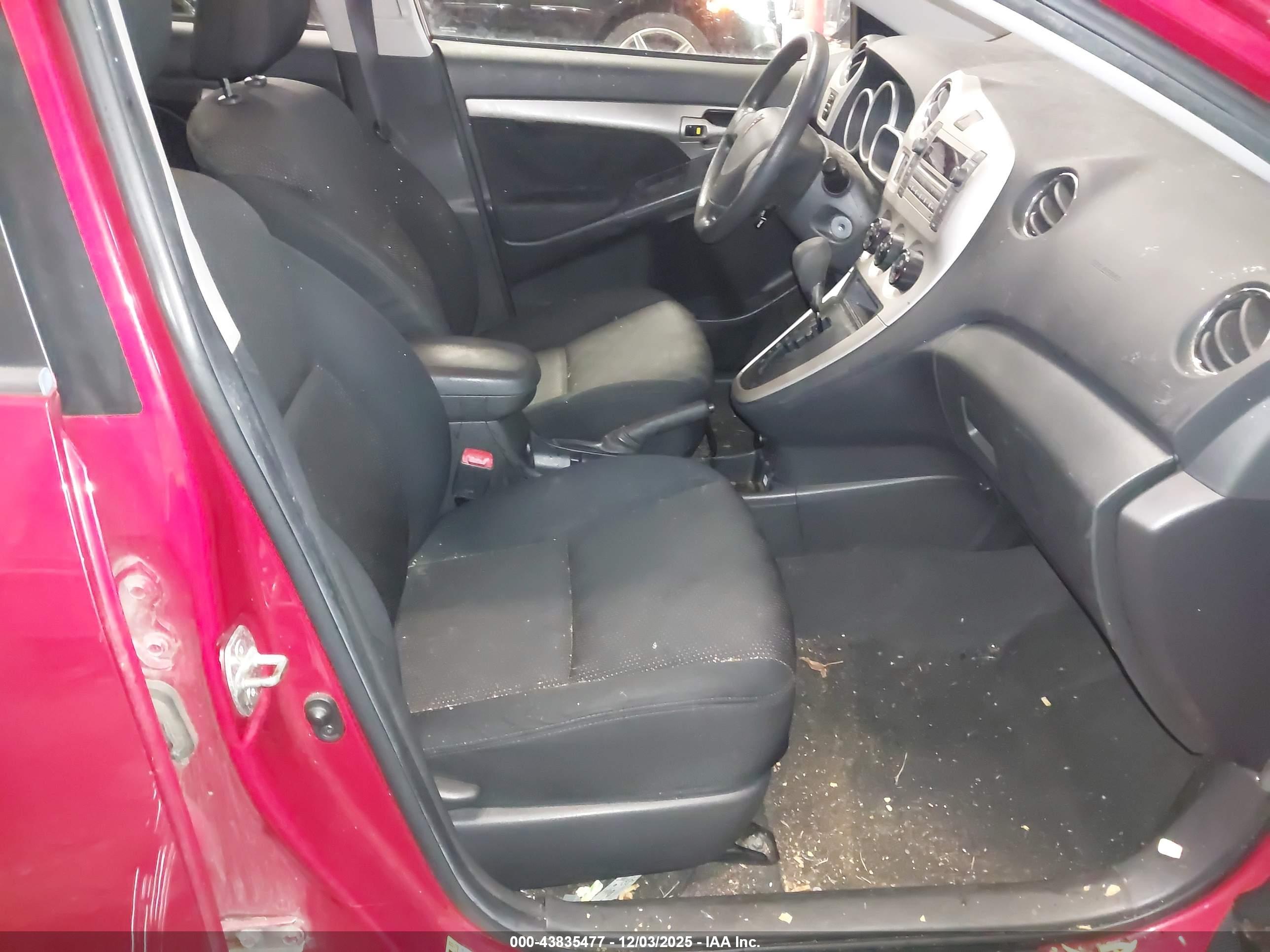 PONTIAC VIBE image 5
