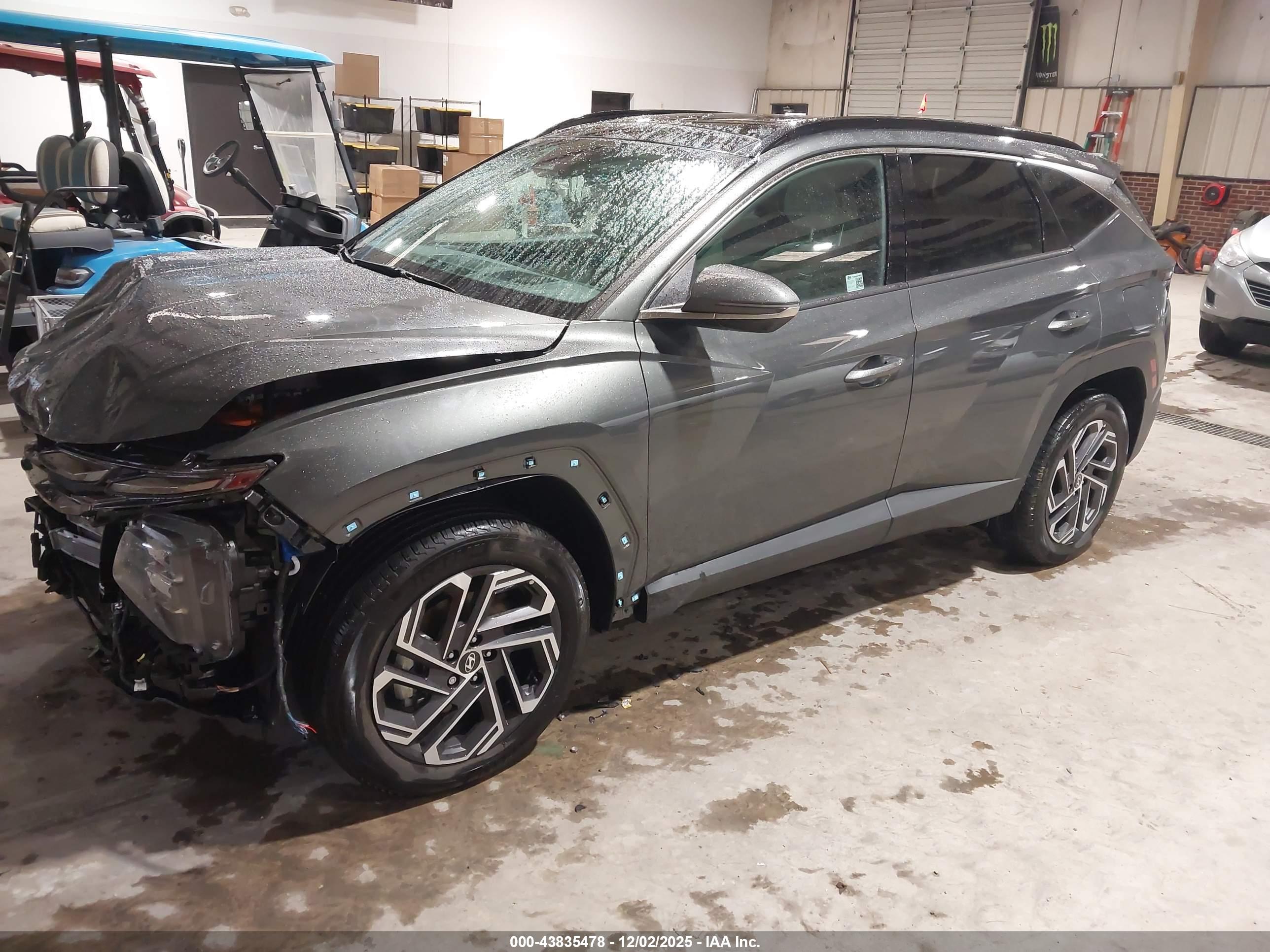 HYUNDAI TUCSON image 2
