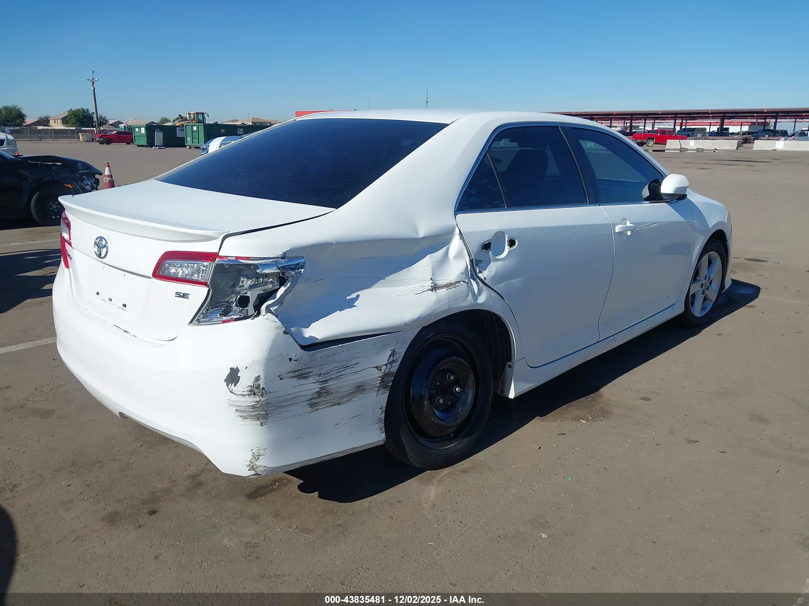 TOYOTA CAMRY image 6