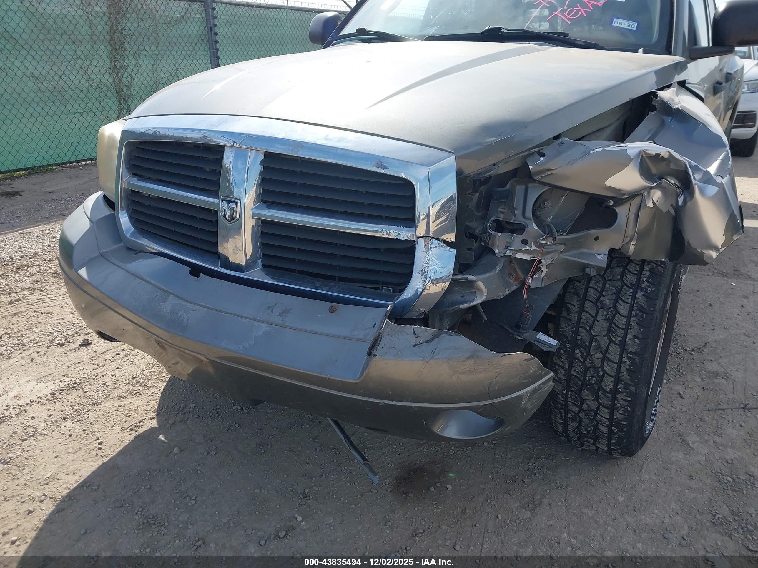 DODGE DAKOTA image 6