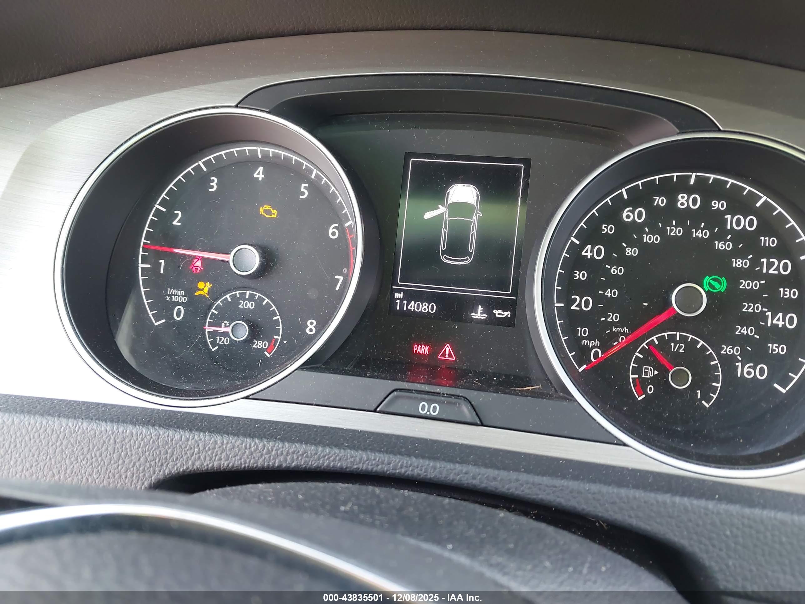 VOLKSWAGEN GOLF image 7