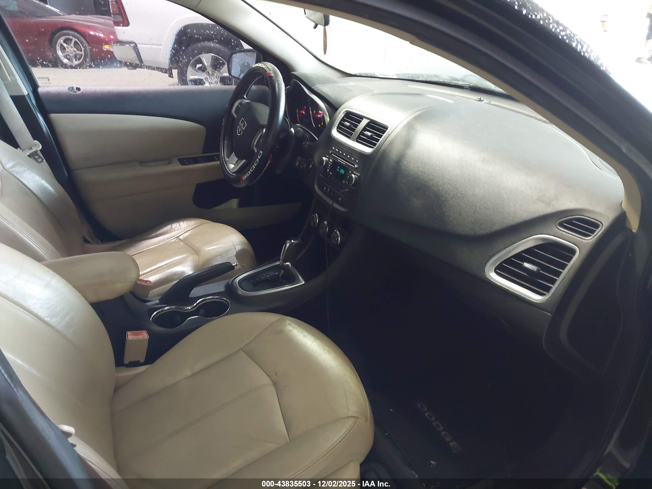 DODGE AVENGER image 5