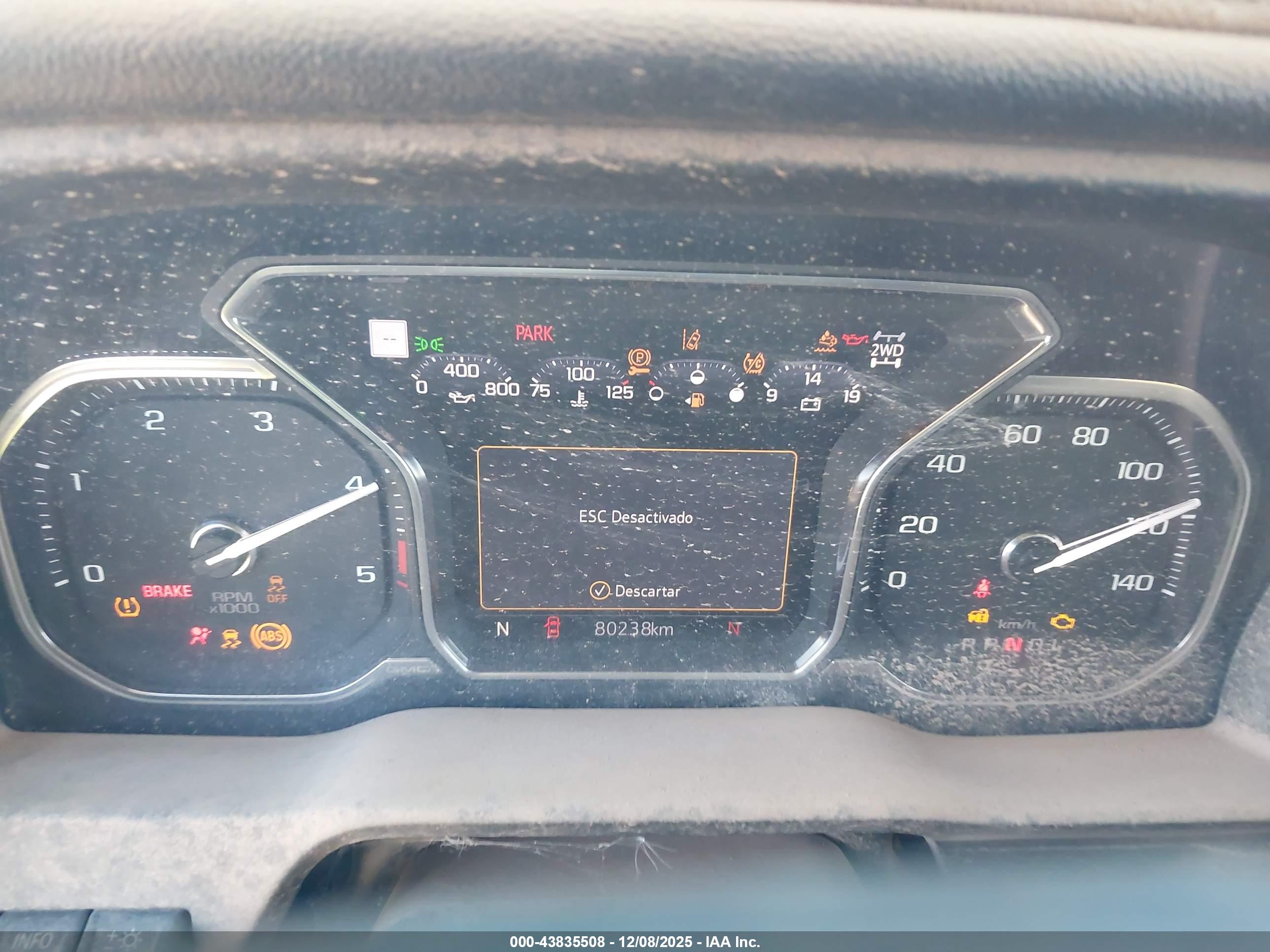 GMC SIERRA image 6