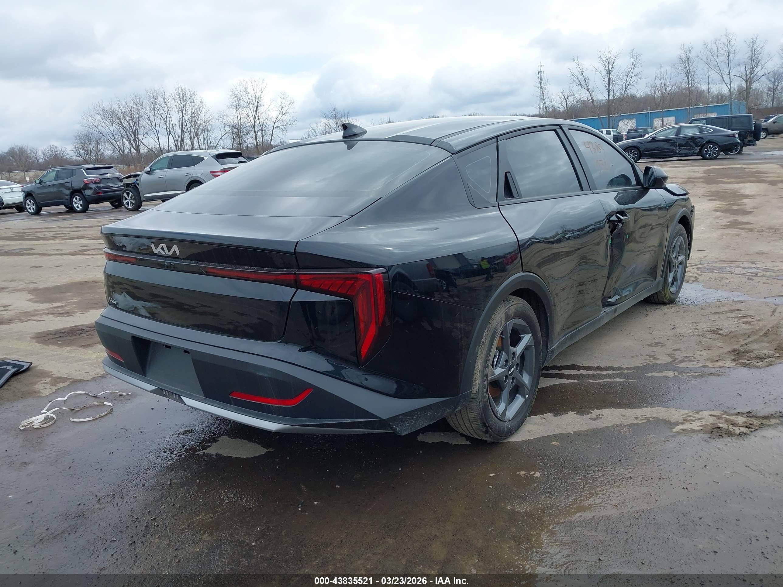KIA K4 image 4