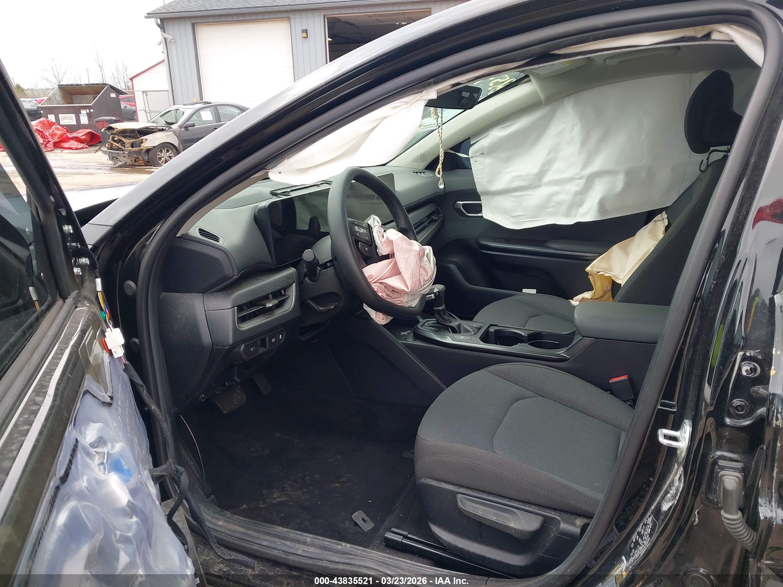 KIA K4 image 5