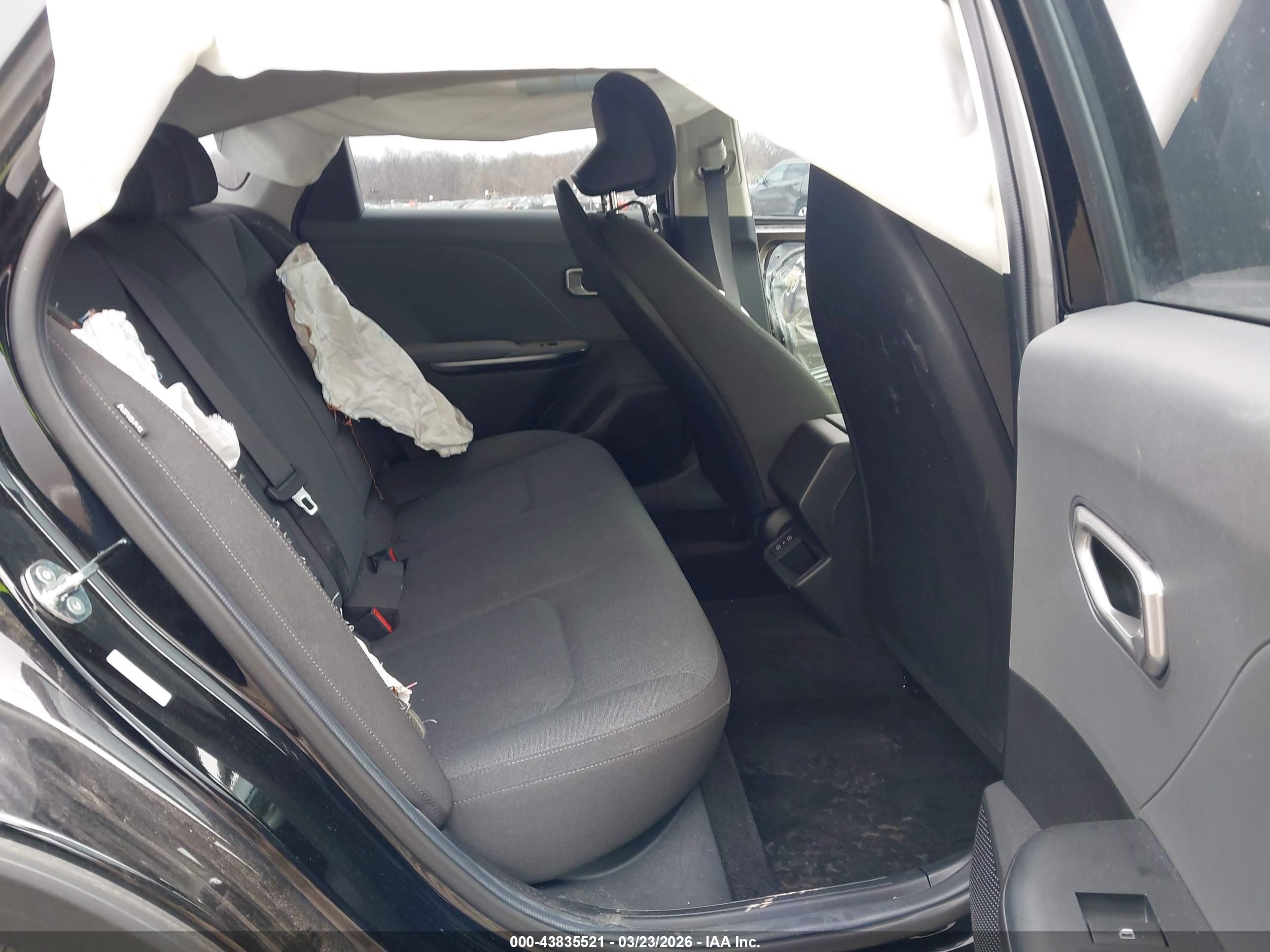 KIA K4 image 8