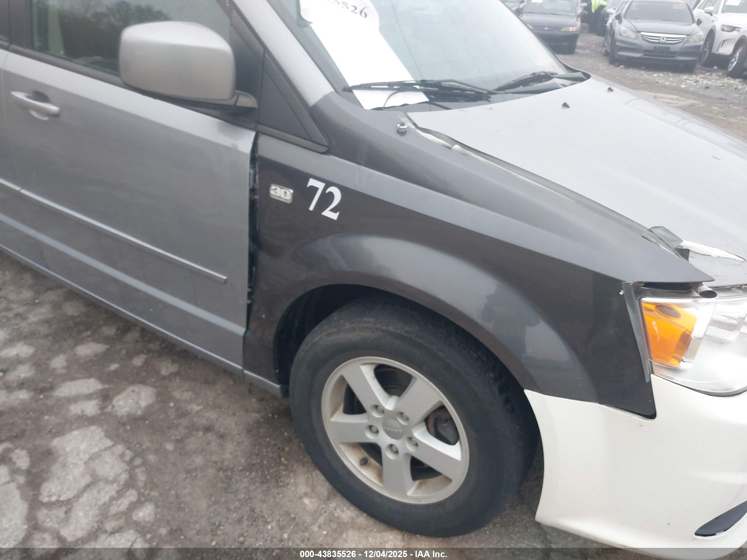 DODGE GRAND image 6