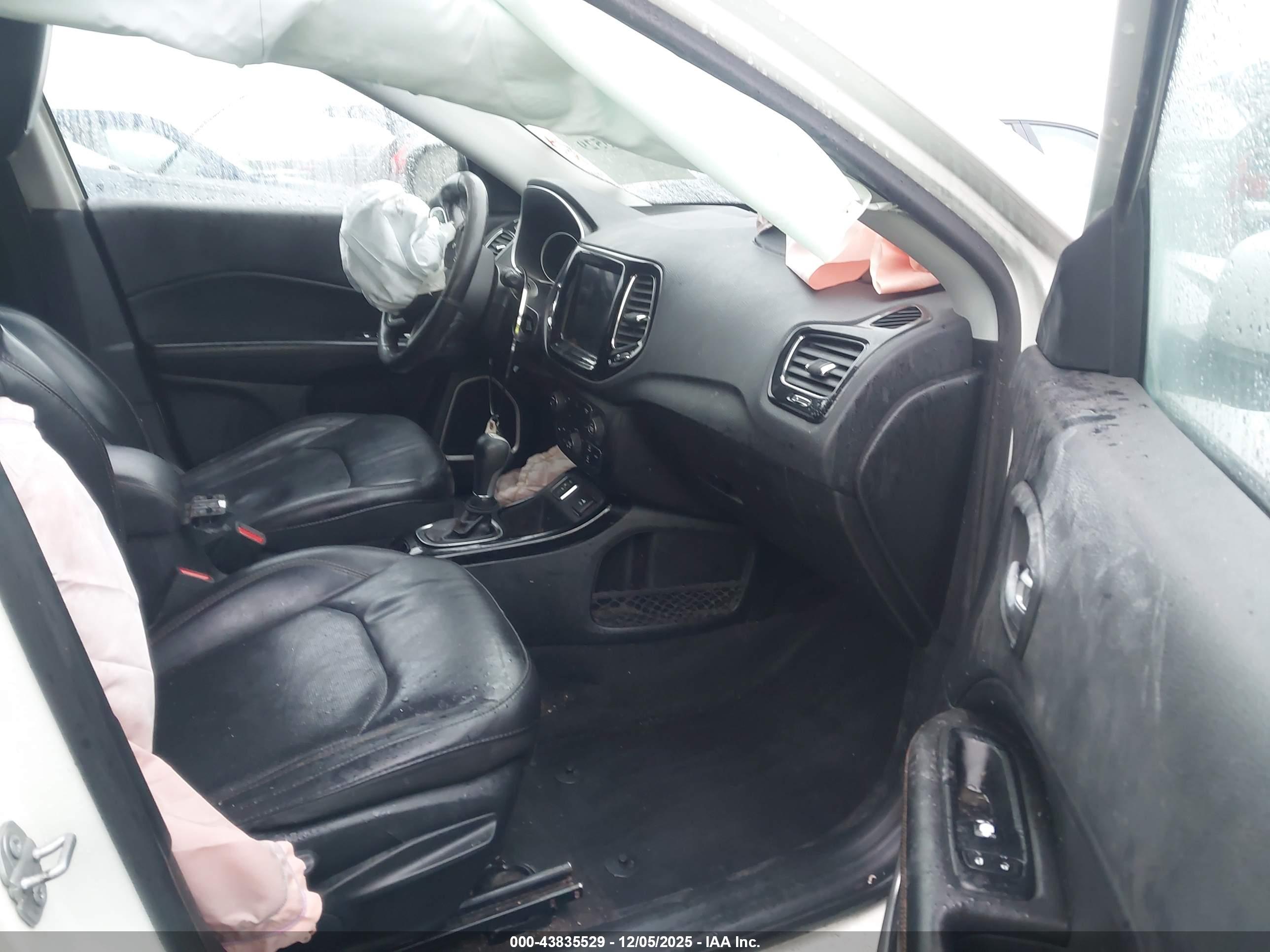 JEEP COMPASS image 5