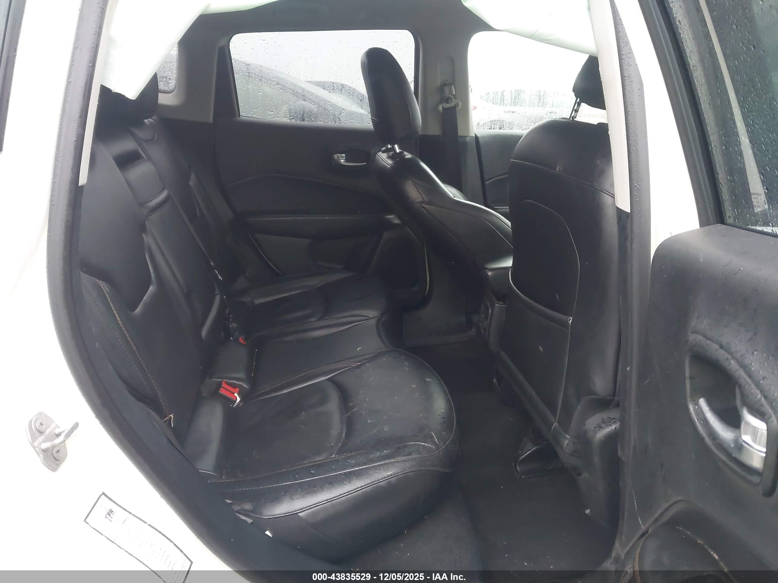 JEEP COMPASS image 8