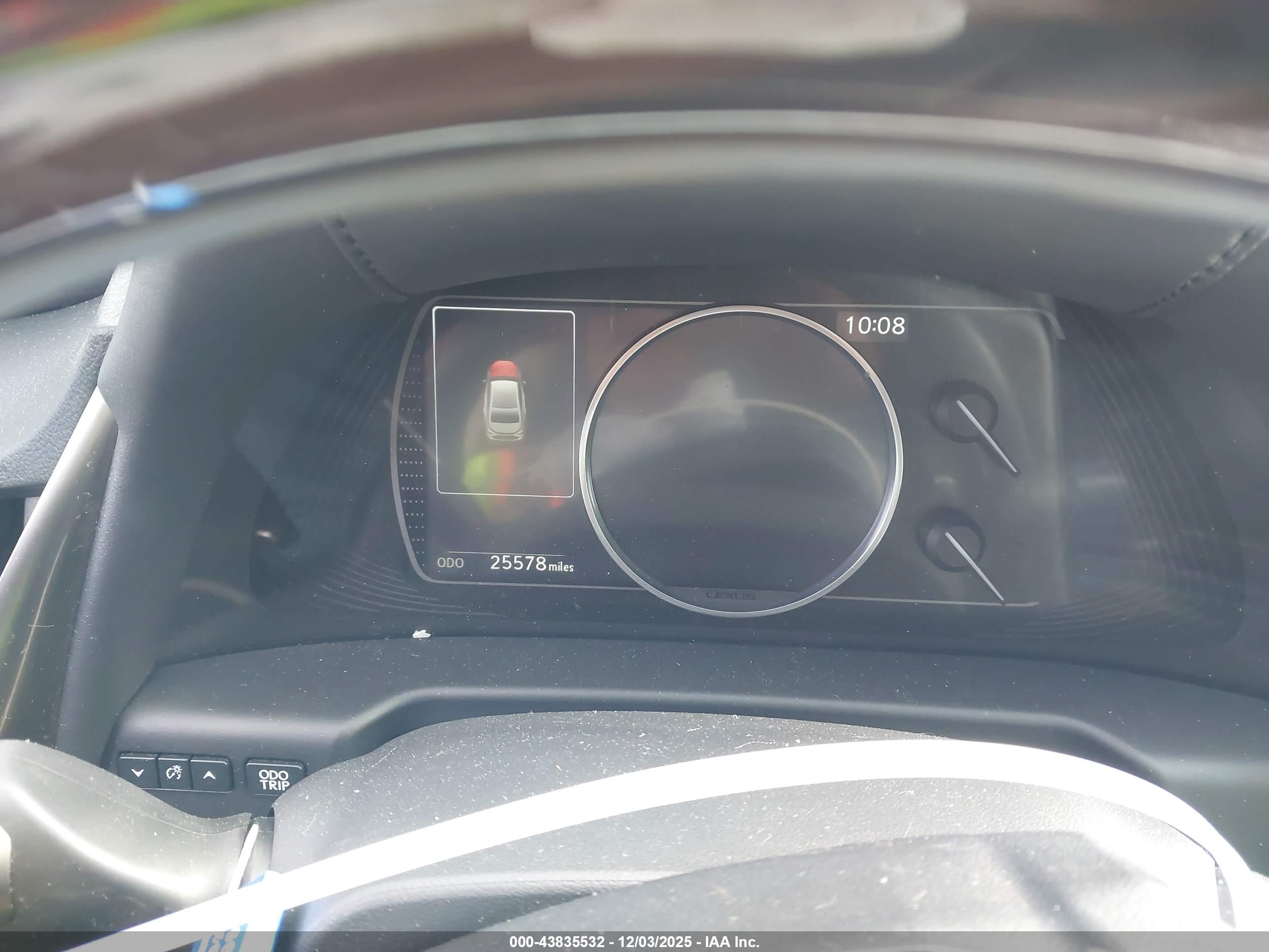 LEXUS ES image 7