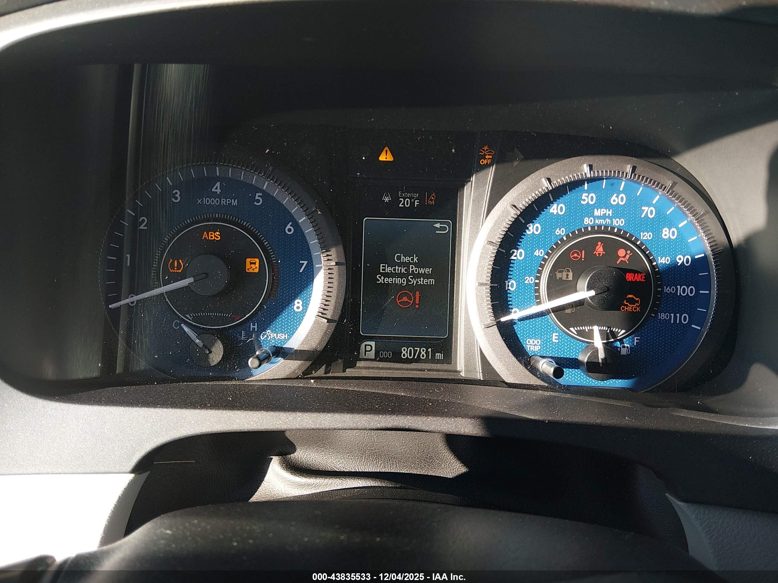 TOYOTA SIENNA image 7