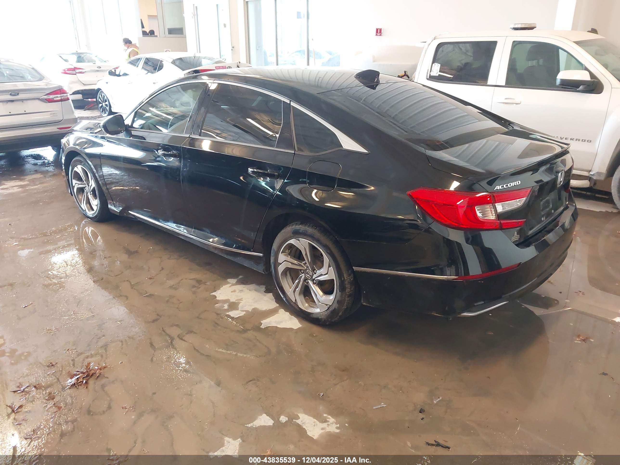 HONDA ACCORD image 3