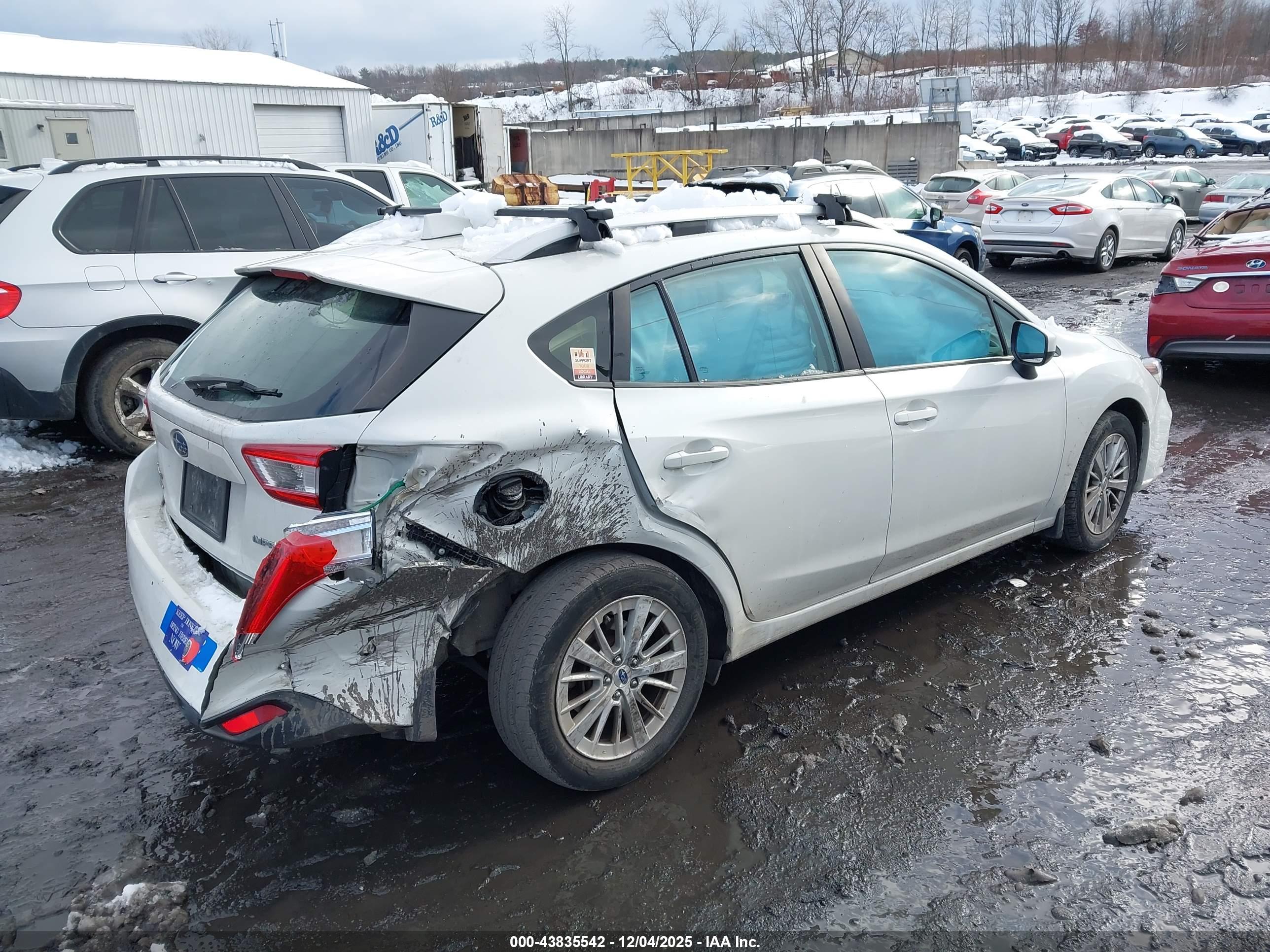 SUBARU IMPREZA image 4