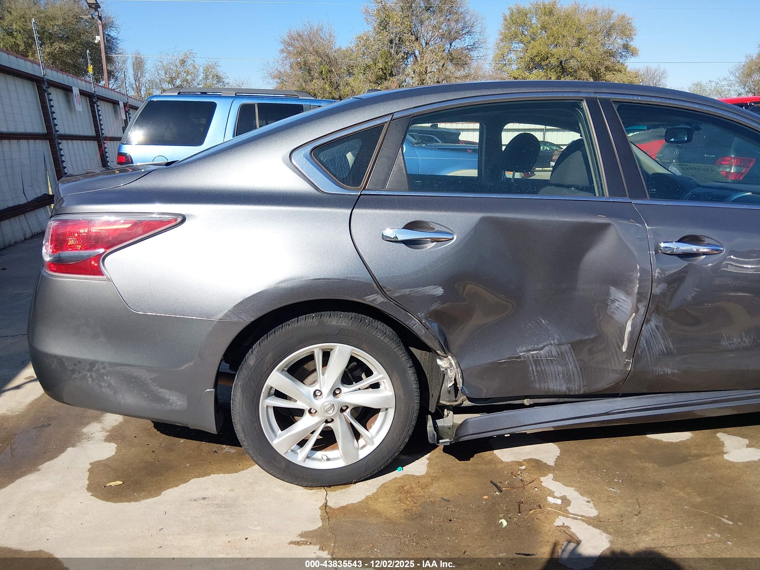 NISSAN ALTIMA image 6