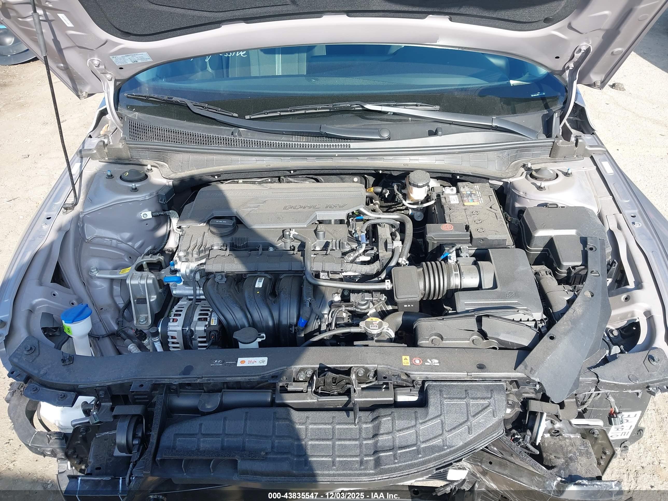 HYUNDAI ELANTRA image 10