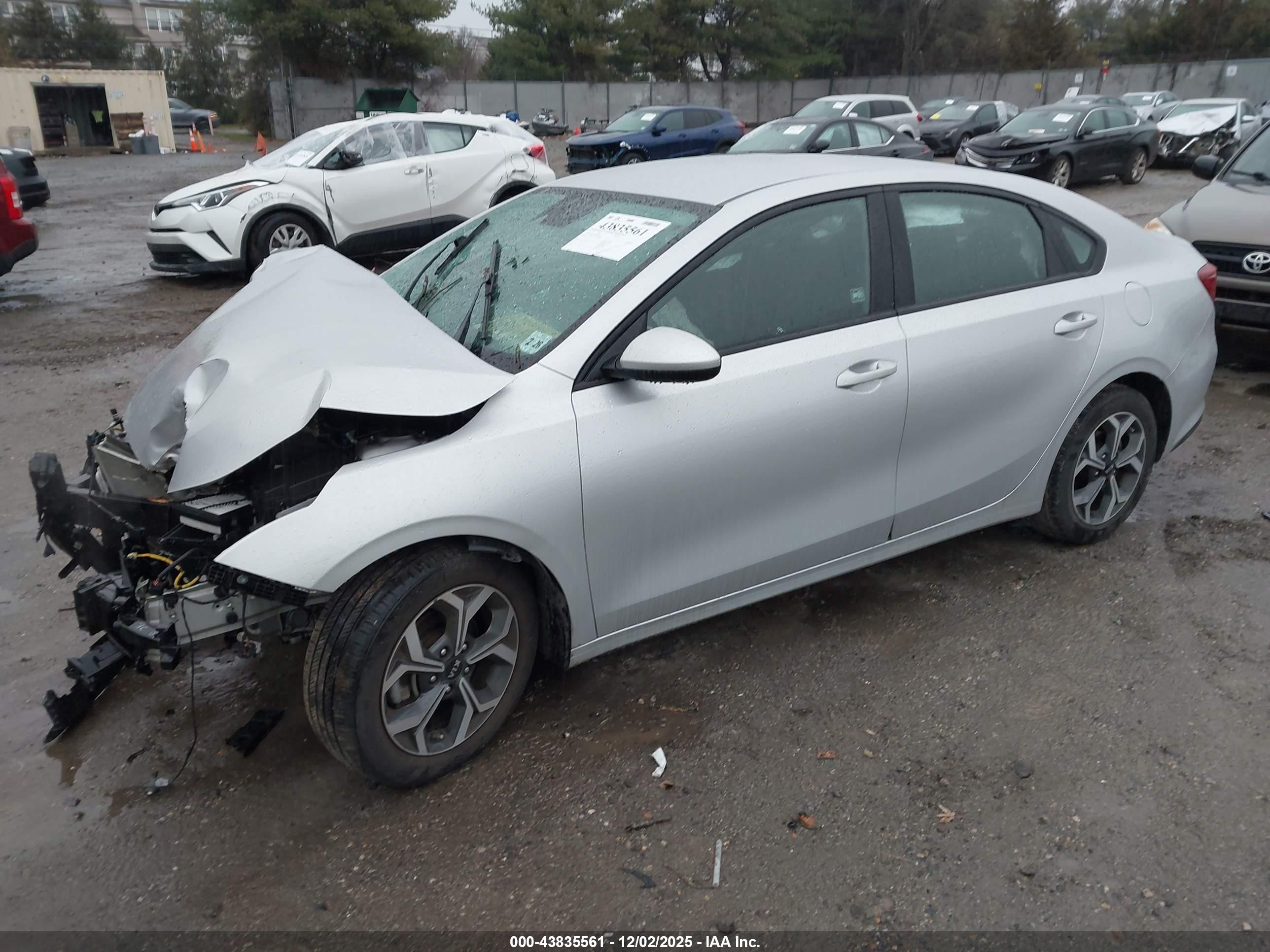 KIA FORTE image 2