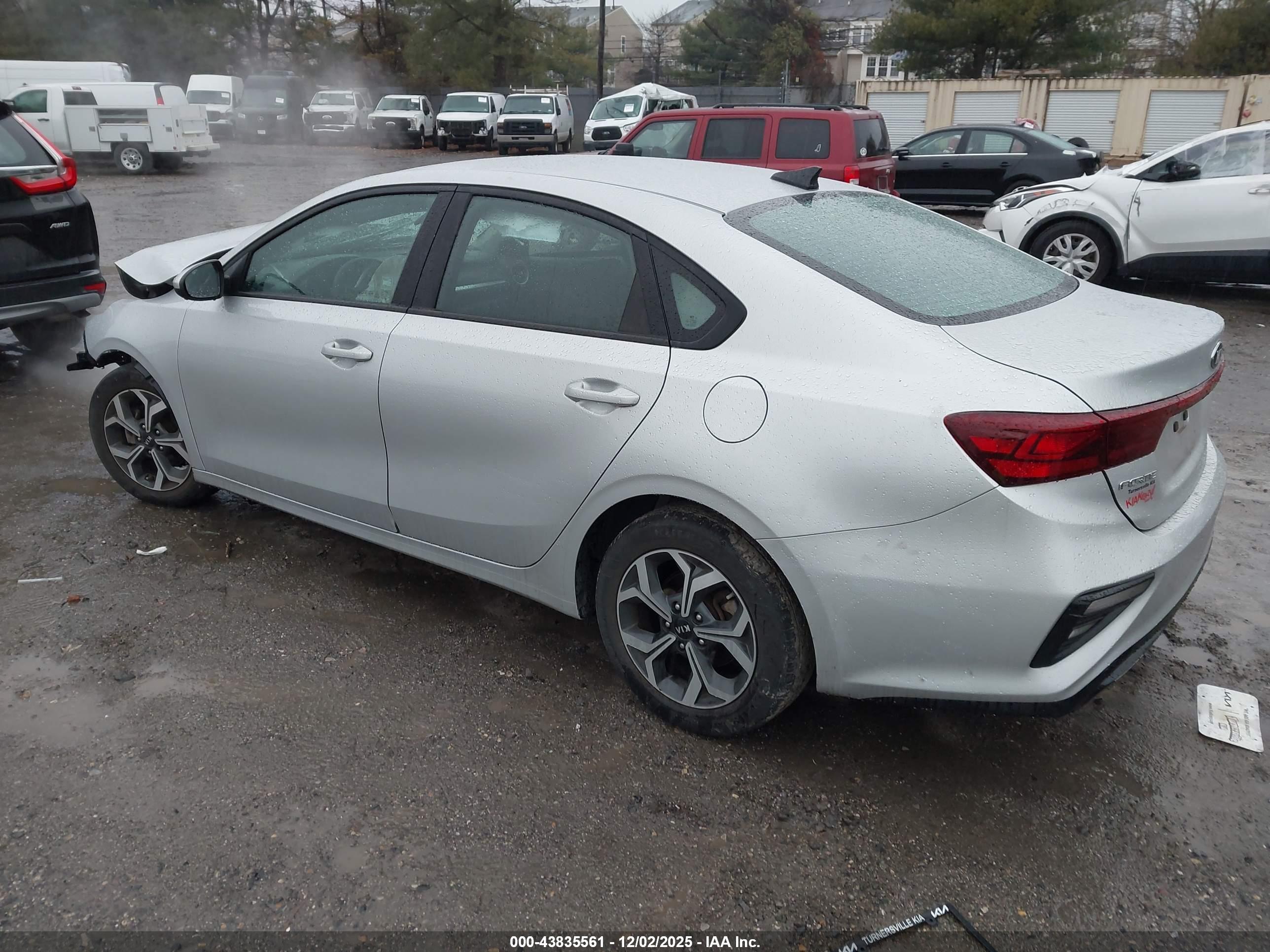 KIA FORTE image 3