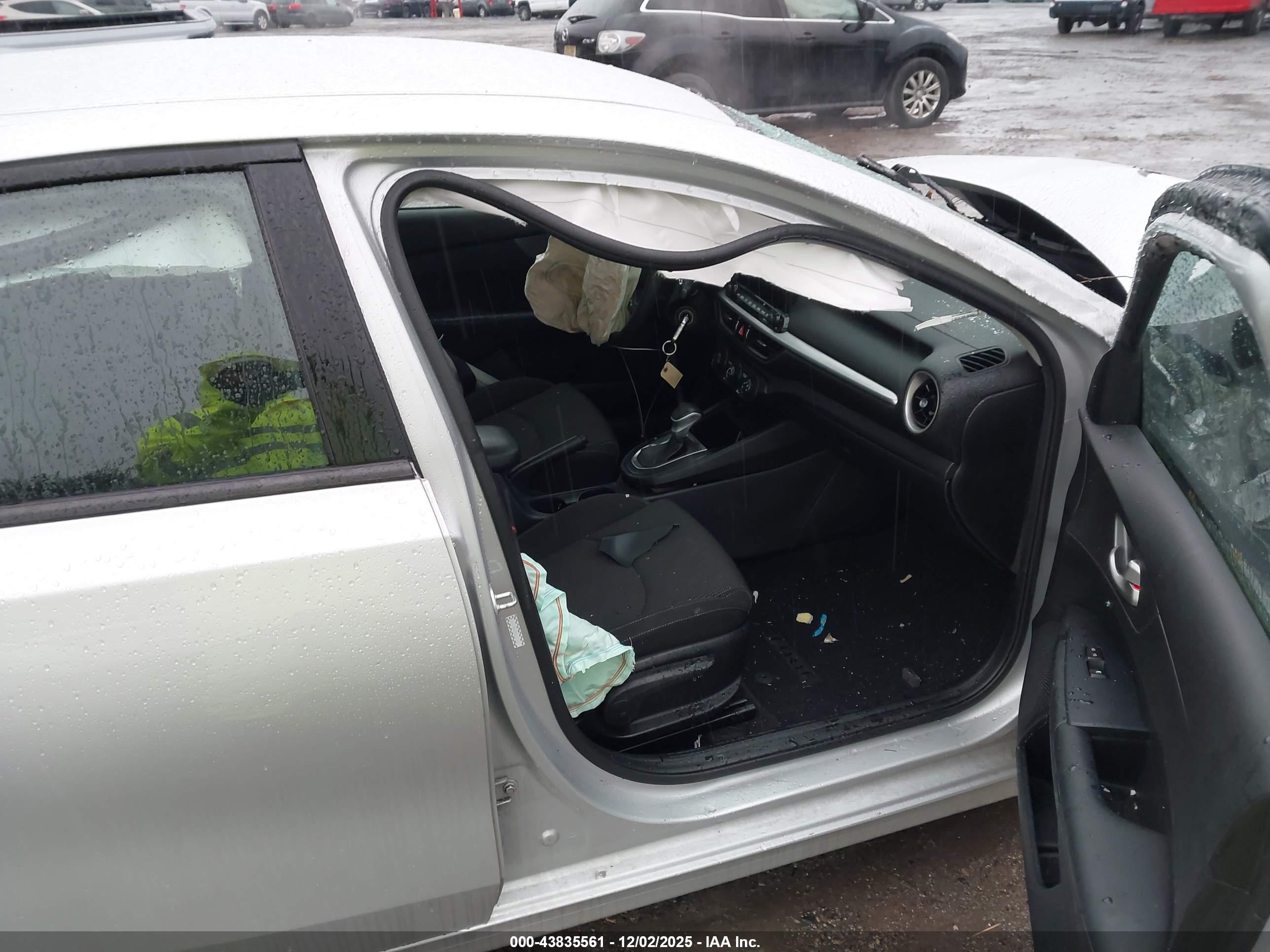 KIA FORTE image 5
