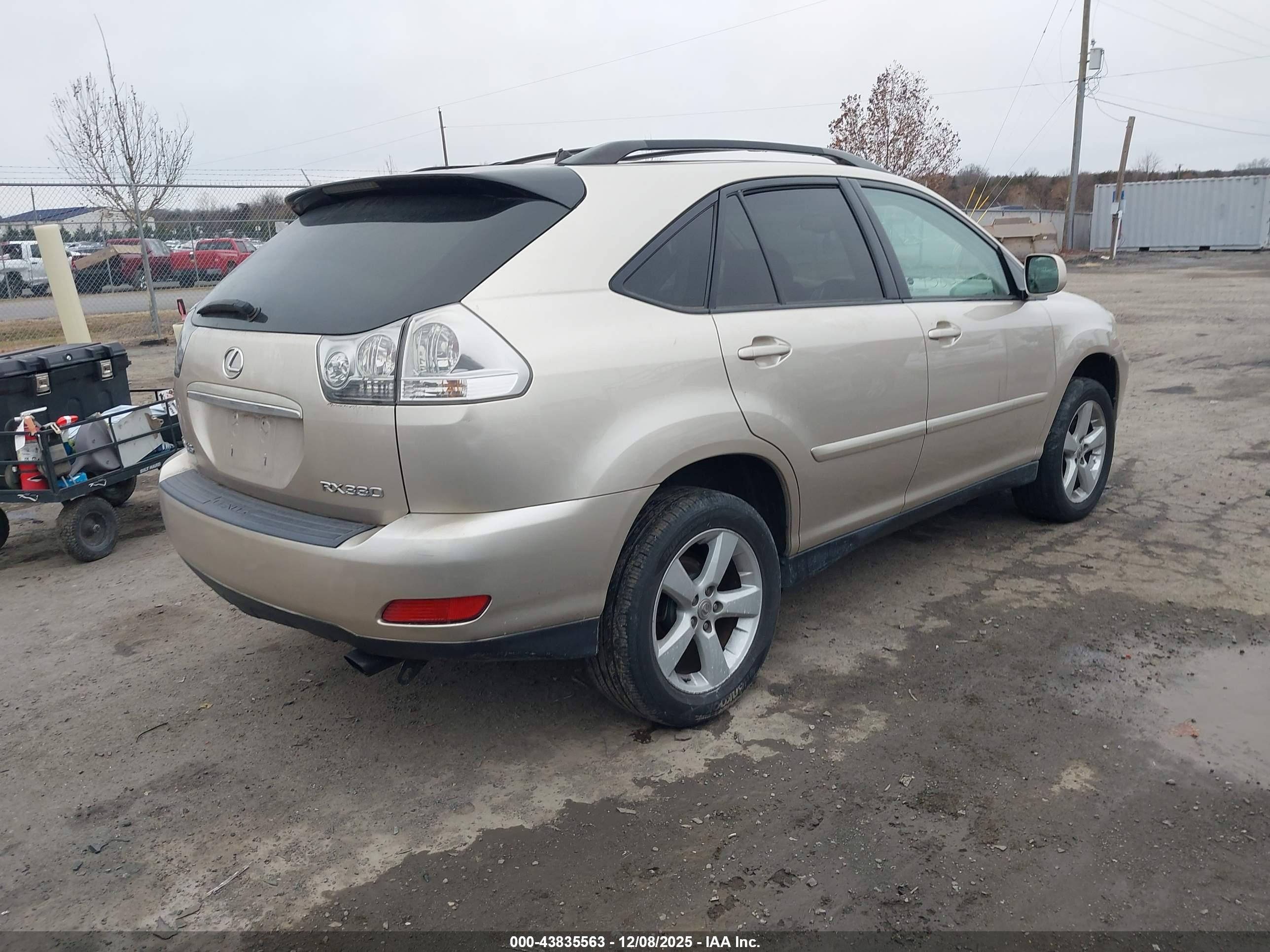 LEXUS RX image 4