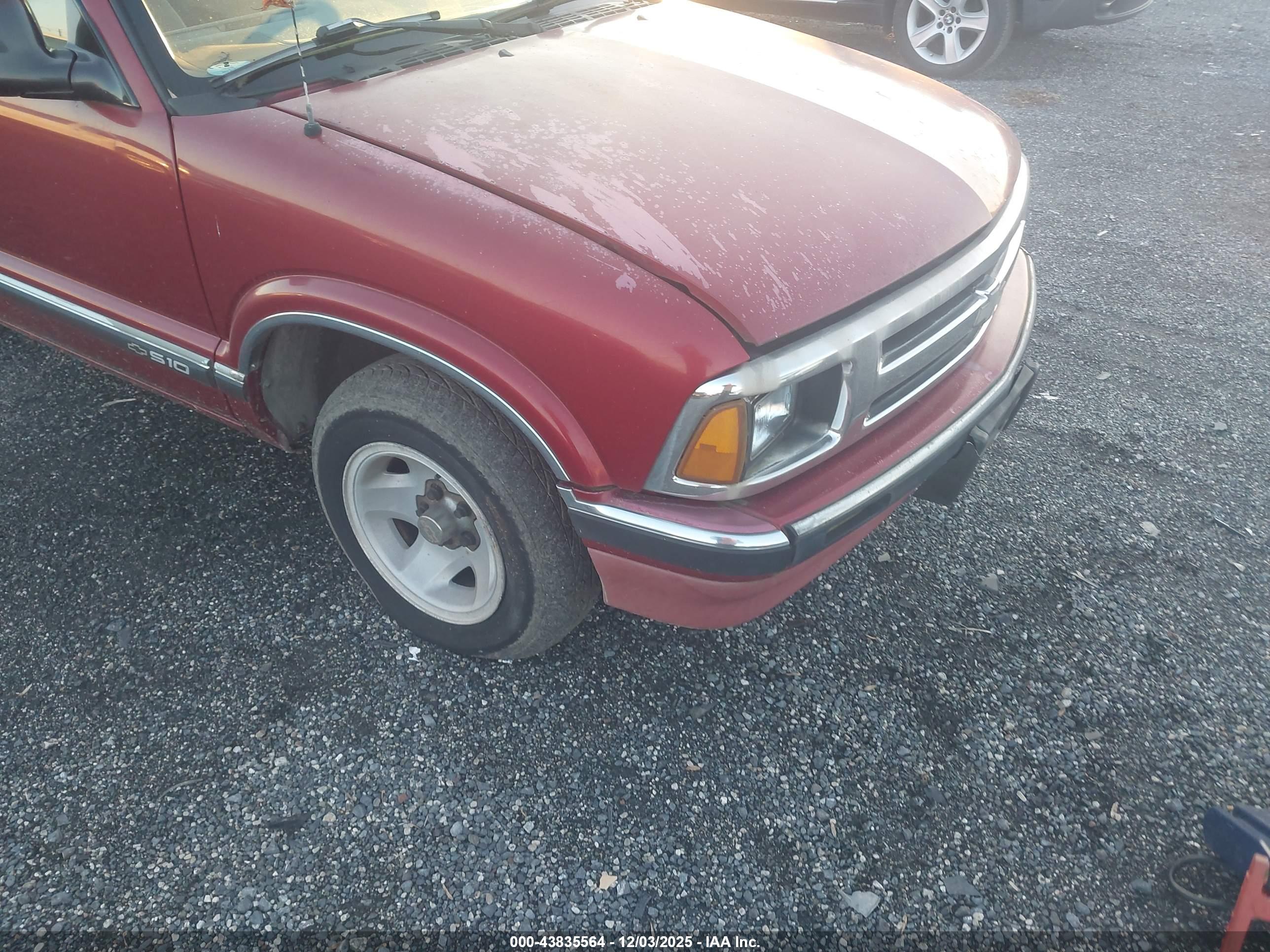 CHEVROLET S image 6
