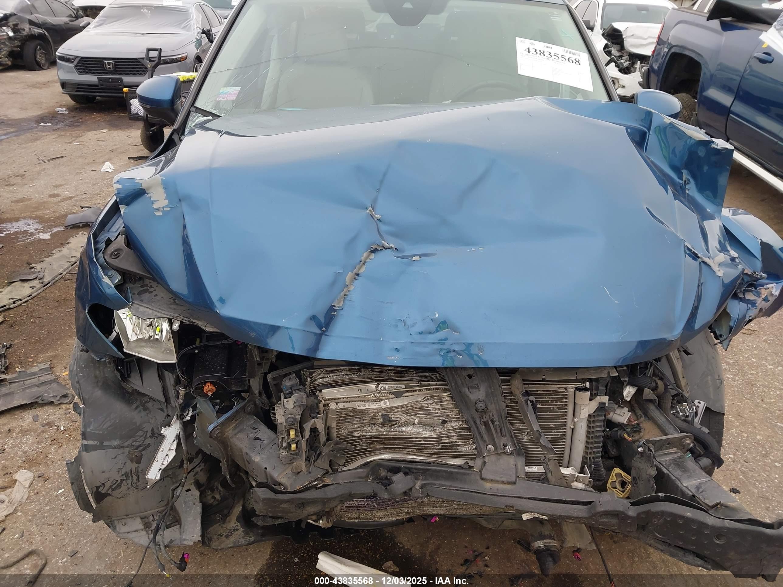 VOLKSWAGEN TIGUAN image 10