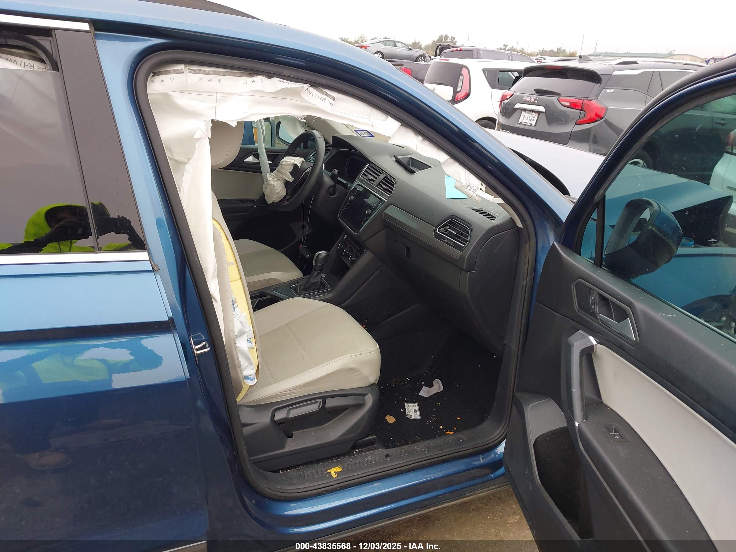 VOLKSWAGEN TIGUAN image 5