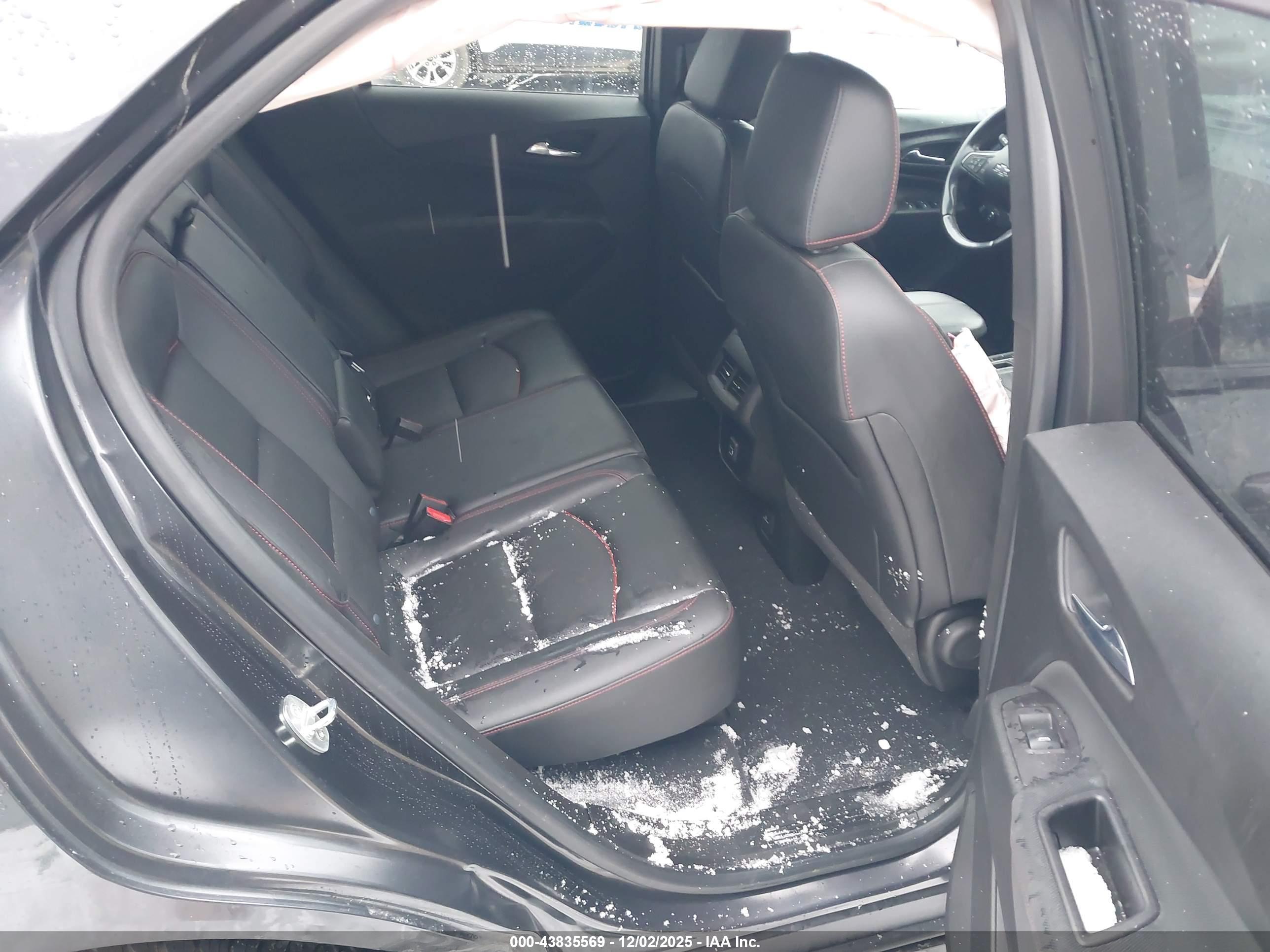 CHEVROLET EQUINOX image 8