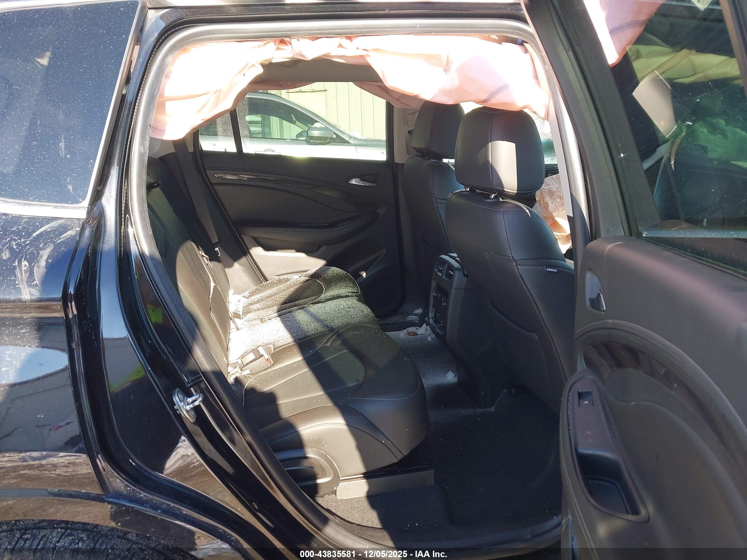 BUICK ENVISION image 8