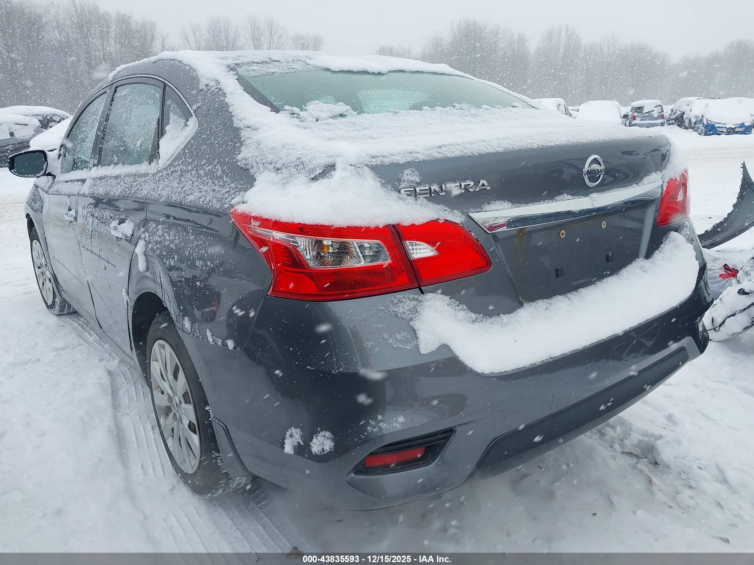 NISSAN SENTRA image 3
