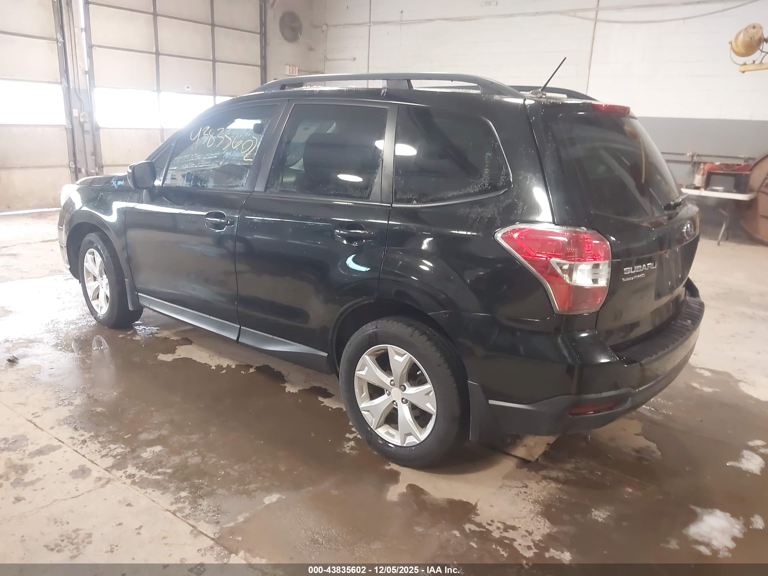 SUBARU FORESTER image 3