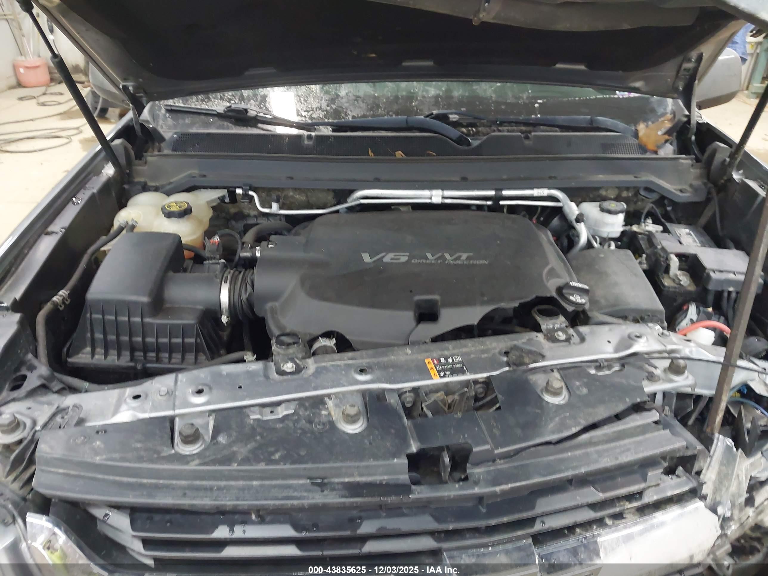 CHEVROLET COLORADO image 10