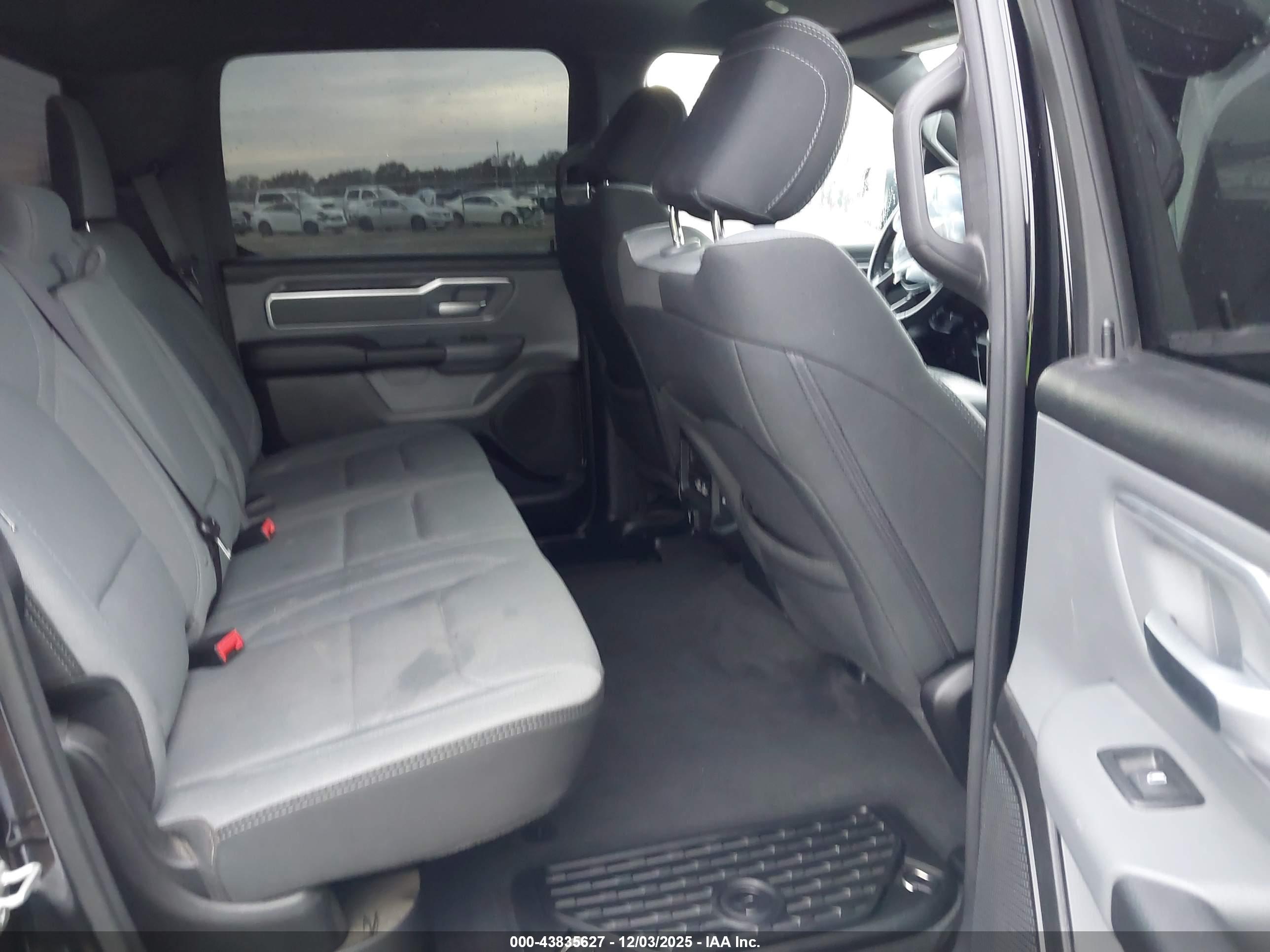 RAM 1500 image 8