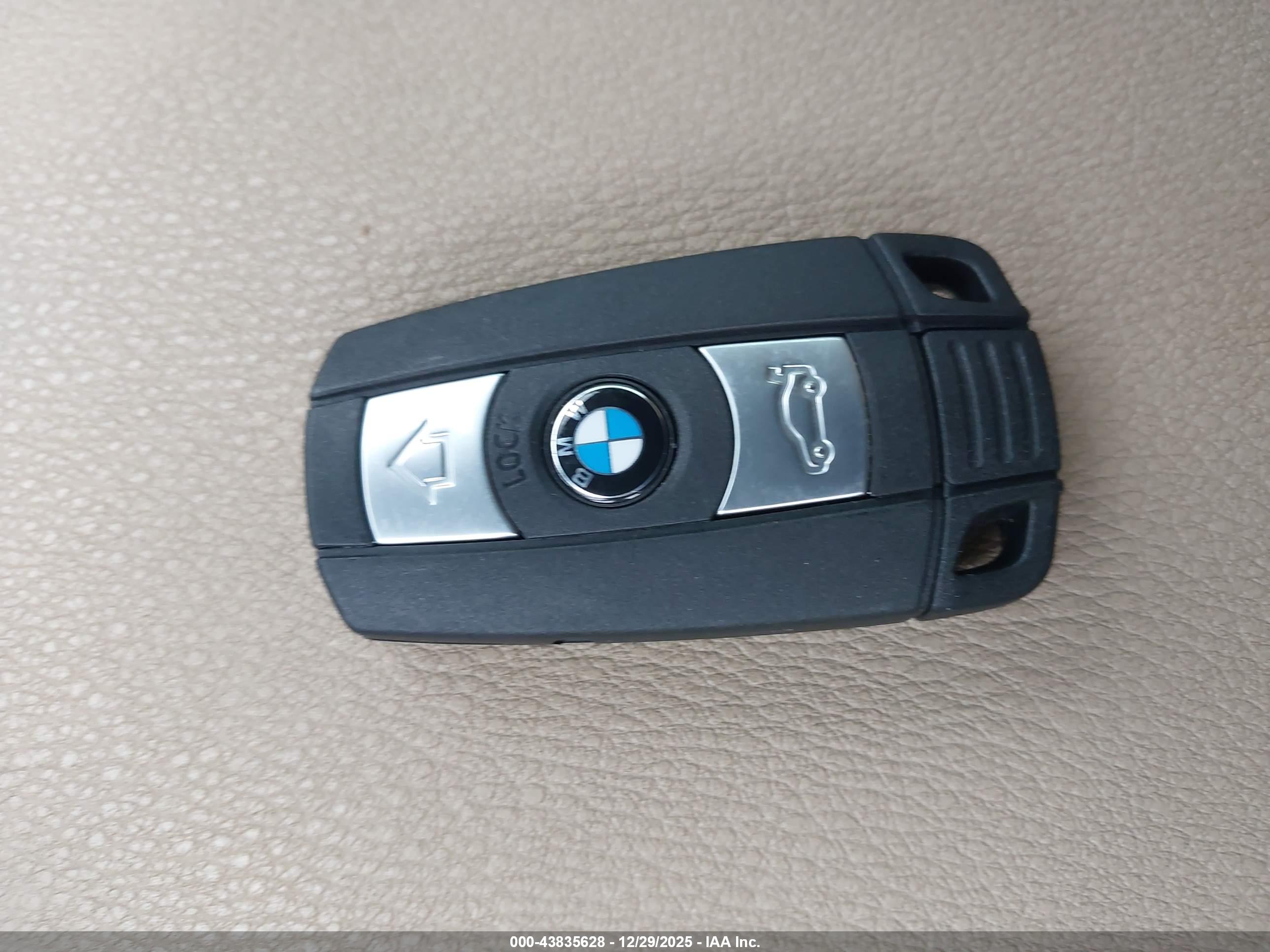 BMW X1 image 11
