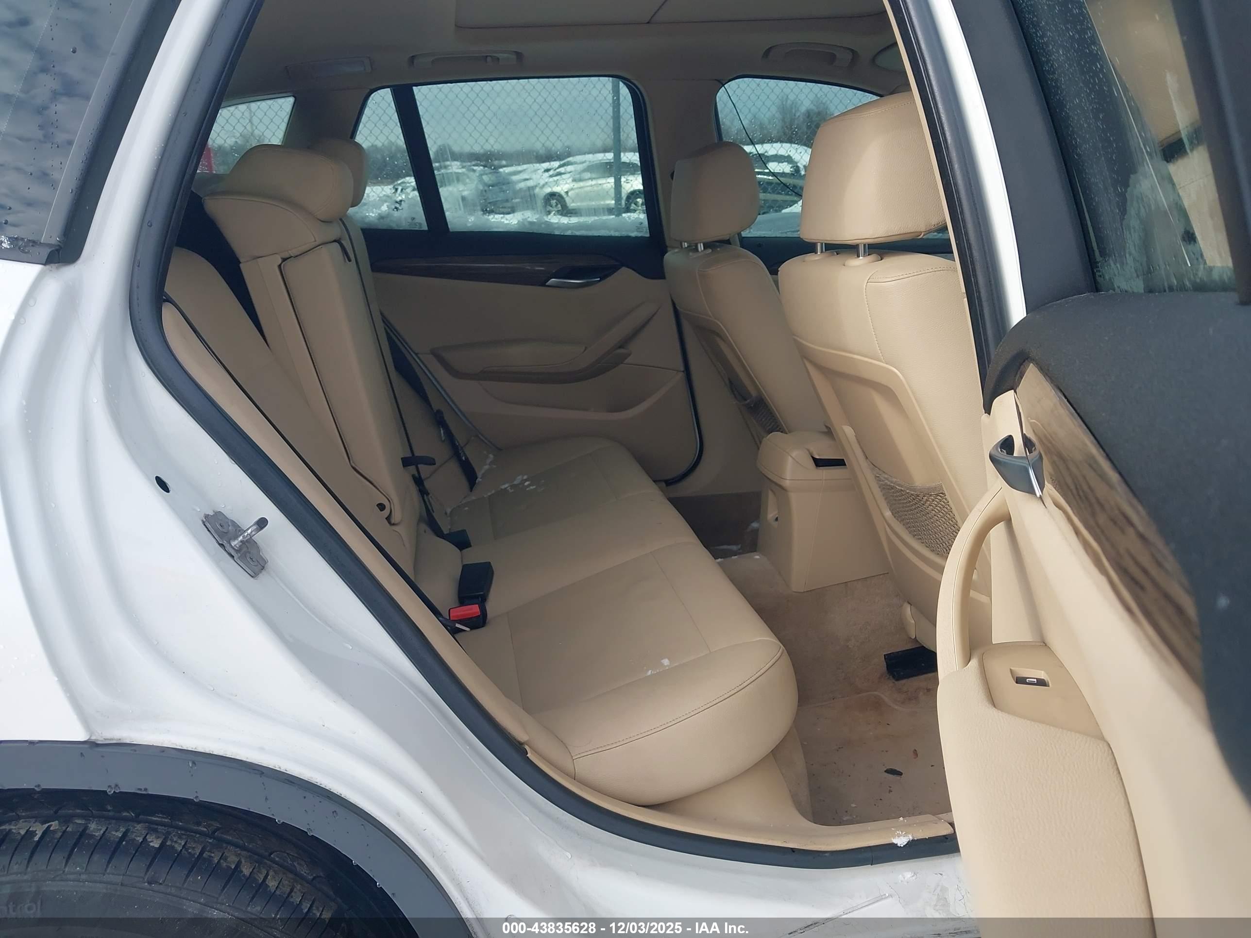 BMW X1 image 8