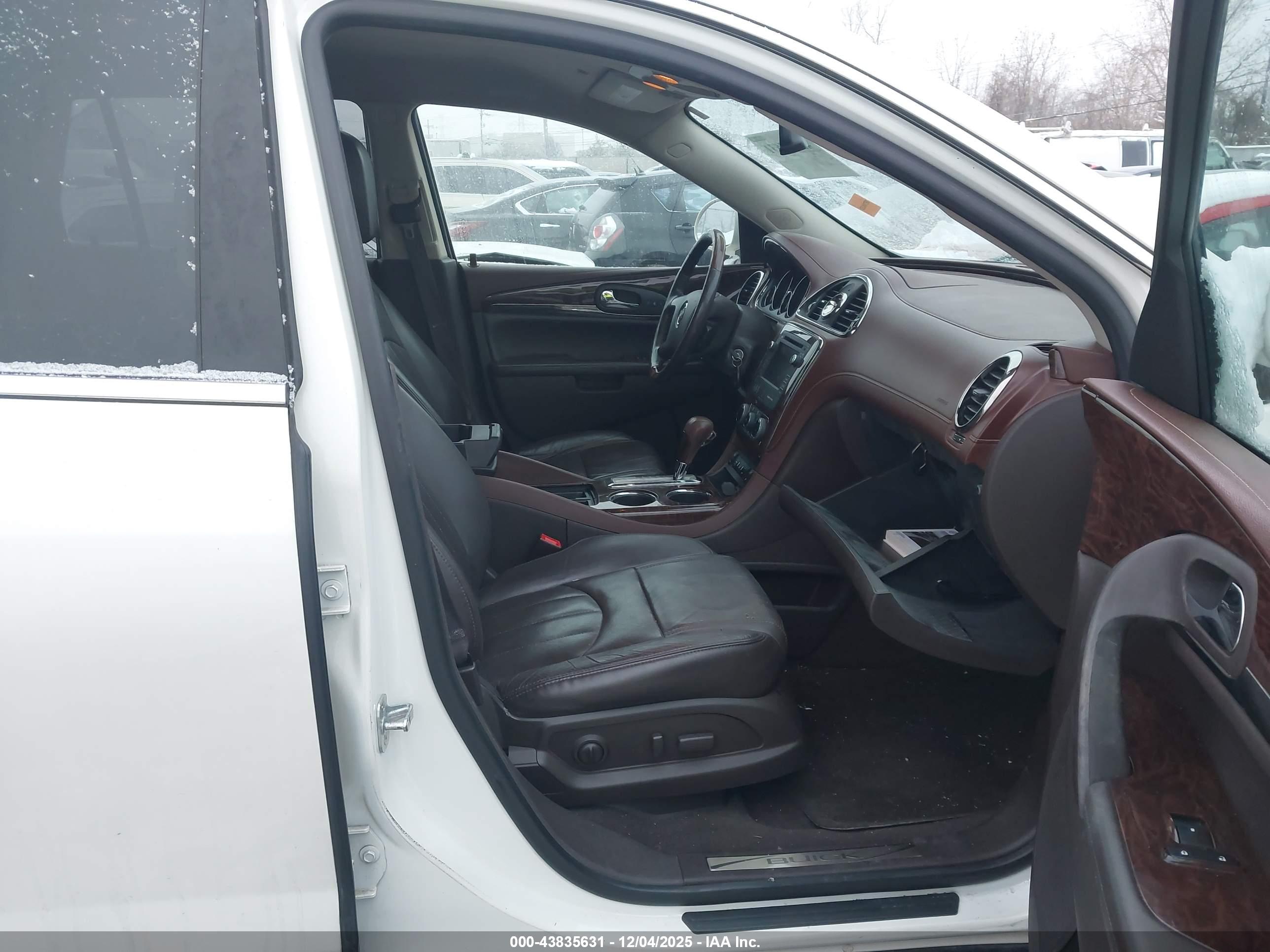 BUICK ENCLAVE image 5