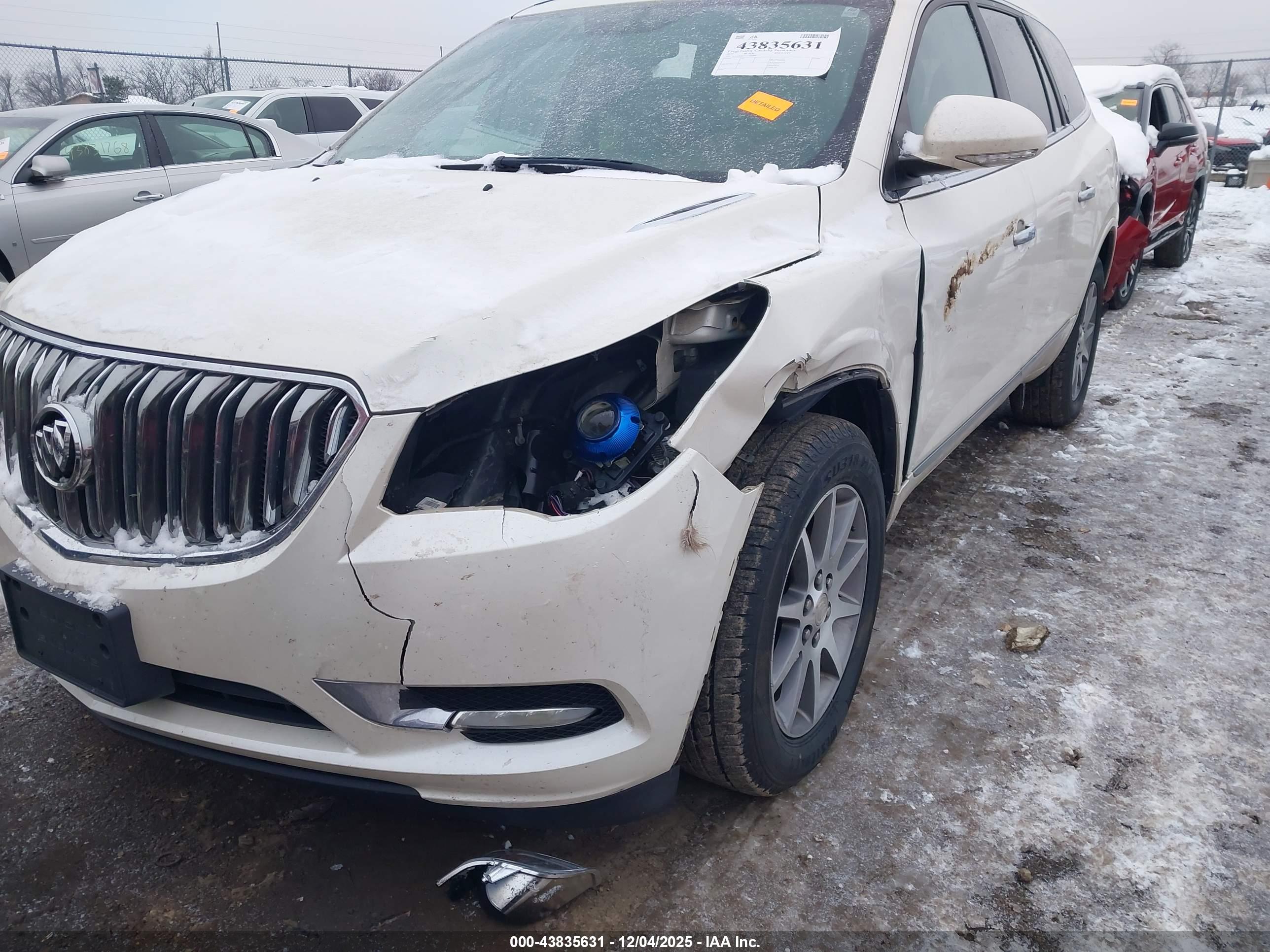 BUICK ENCLAVE image 6