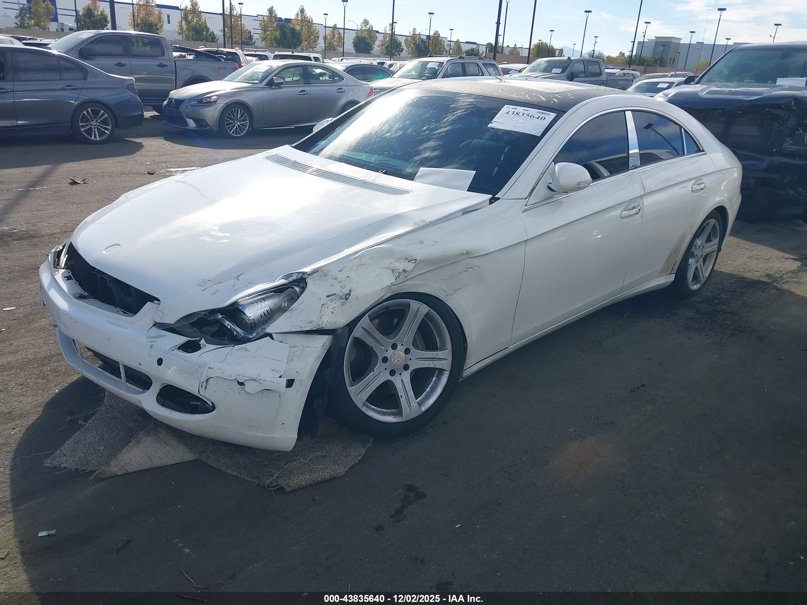 MERCEDES-BENZ CLS image 2