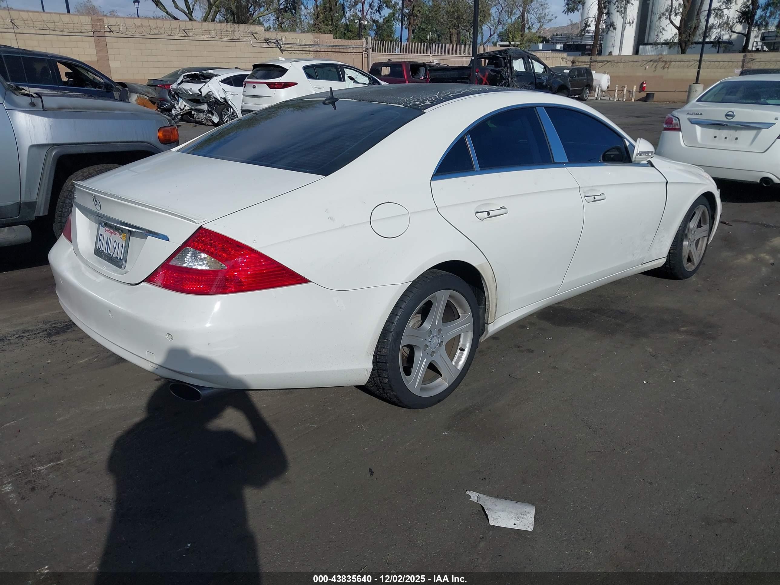 MERCEDES-BENZ CLS image 4