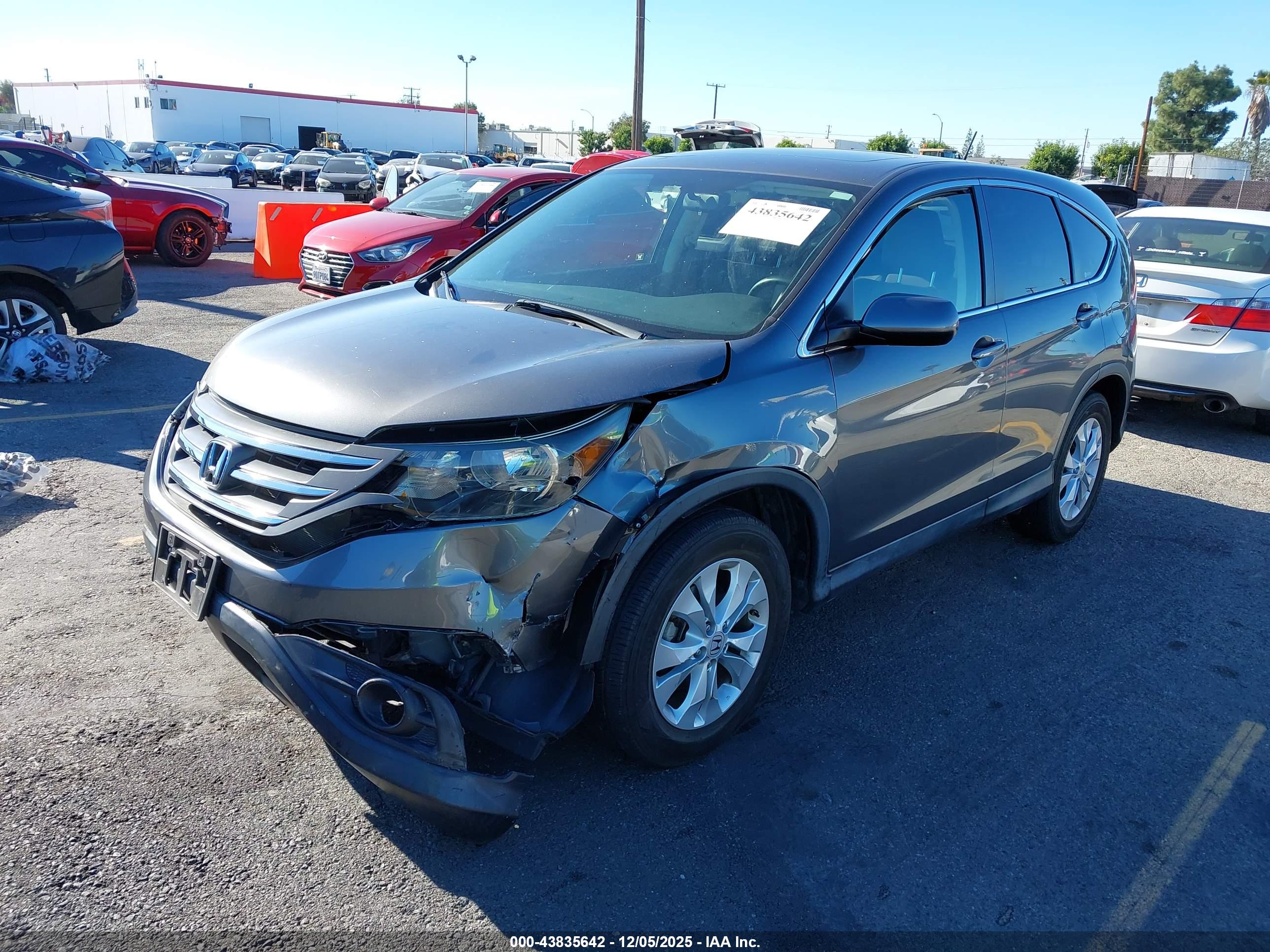 HONDA CR-V image 2