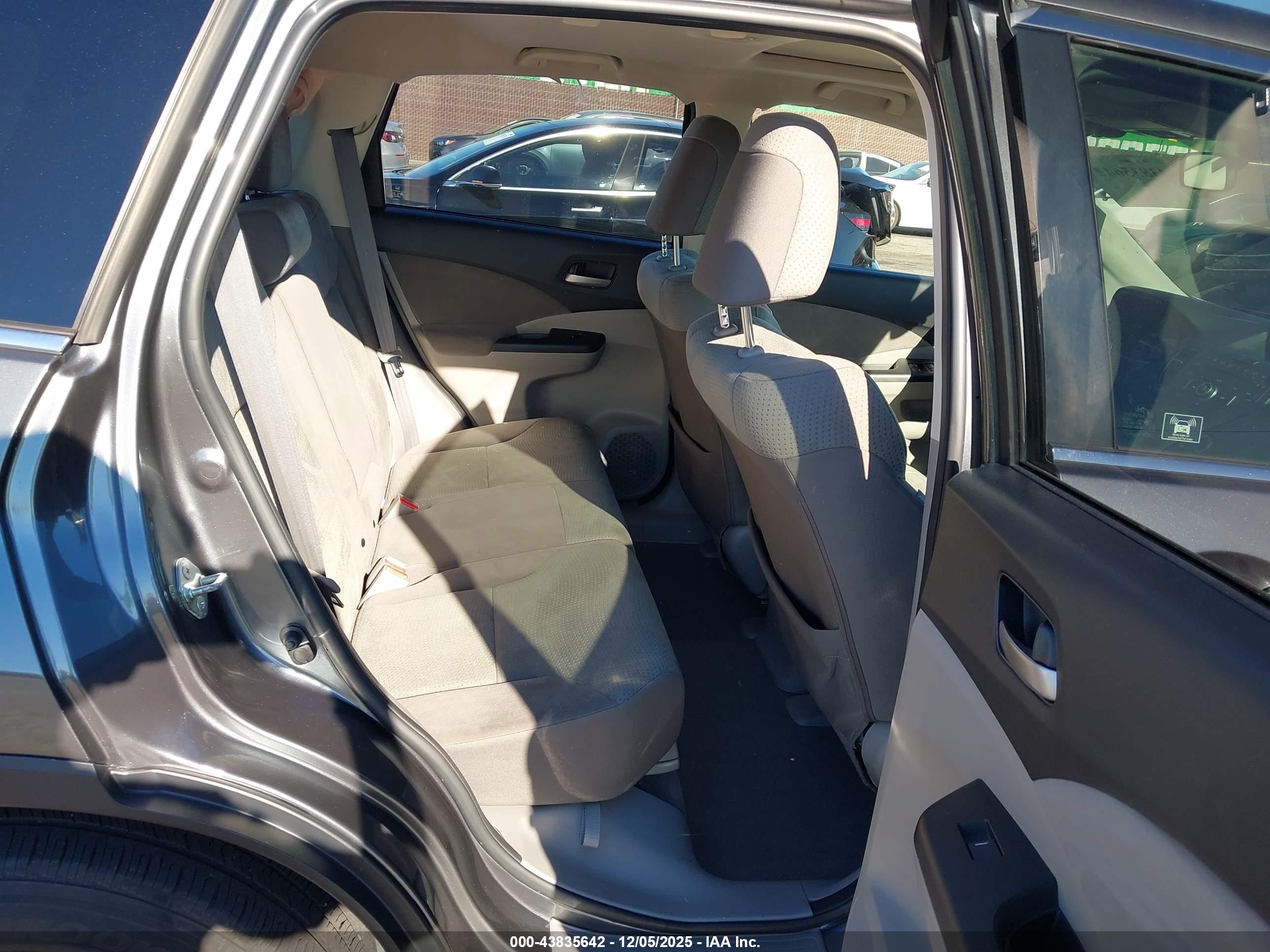 HONDA CR-V image 8