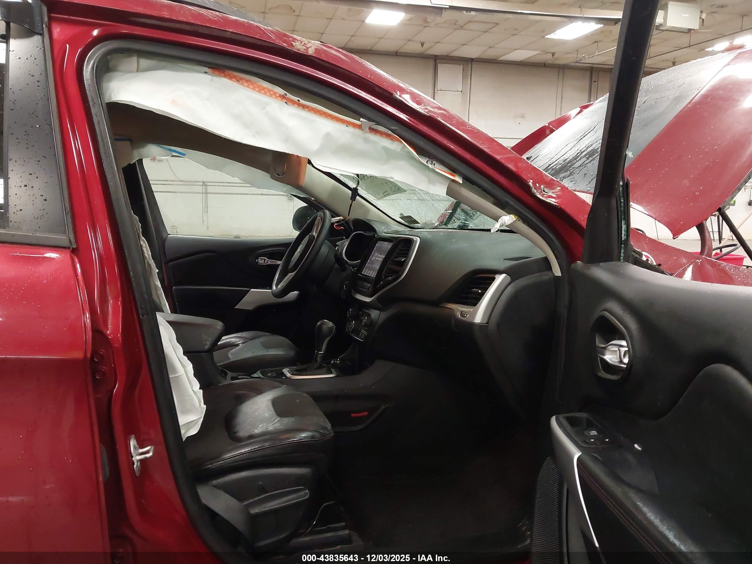 JEEP CHEROKEE image 5